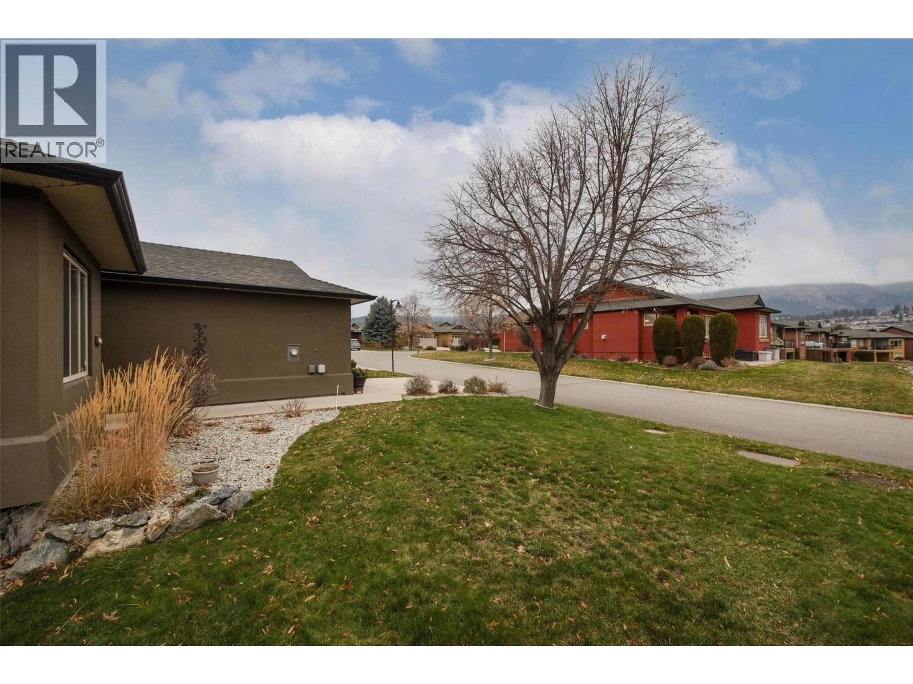 A pic from outside/outdoor area/front of a property/back of a property/a pic from drone, street for 2317 PINE VISTA PLACE, West Kelowna British Columbia V4T2Y1