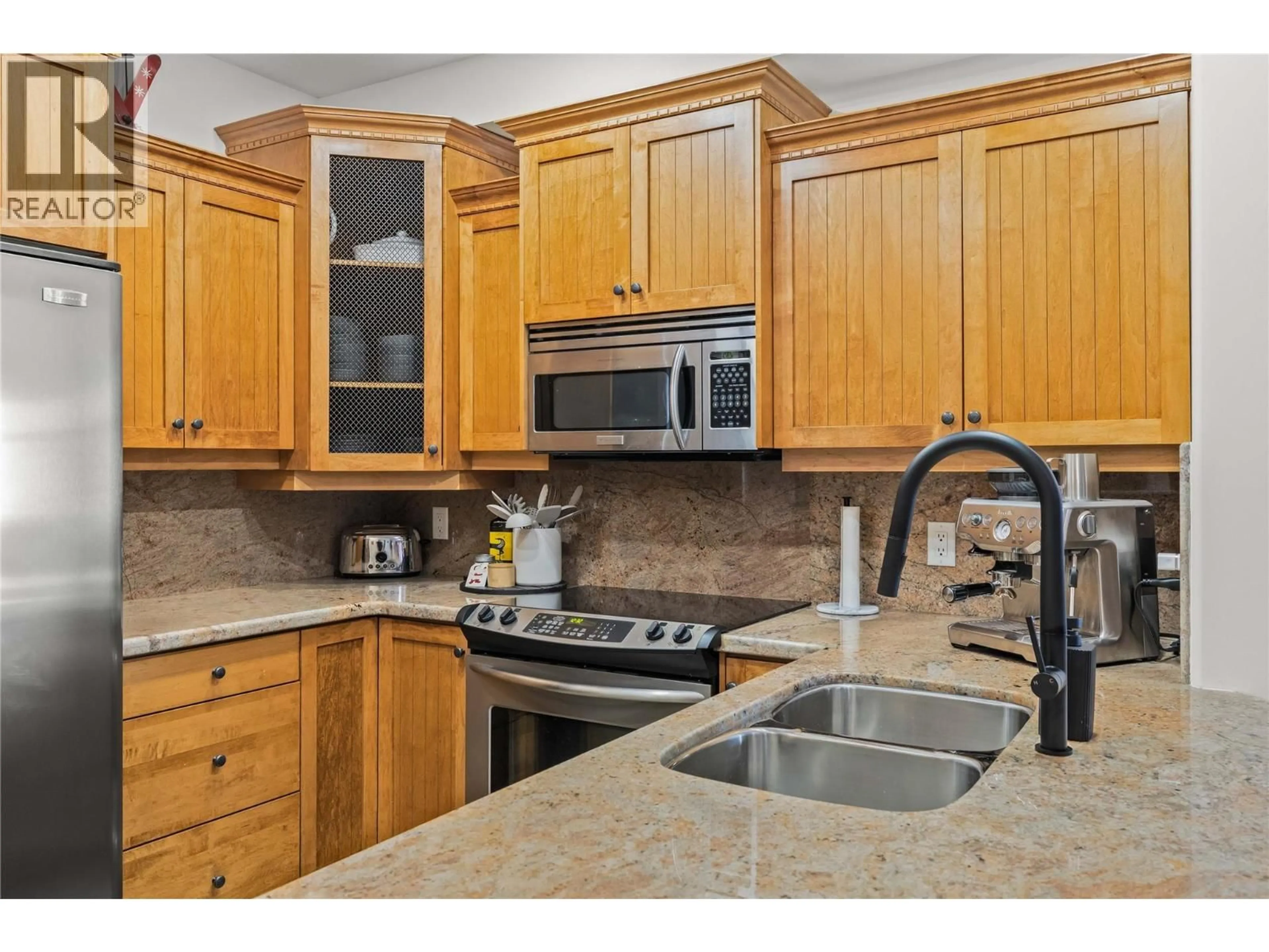 Standard kitchen, unknown for 401 - 7700 PORCUPINE ROAD, Big White British Columbia V1P1P3