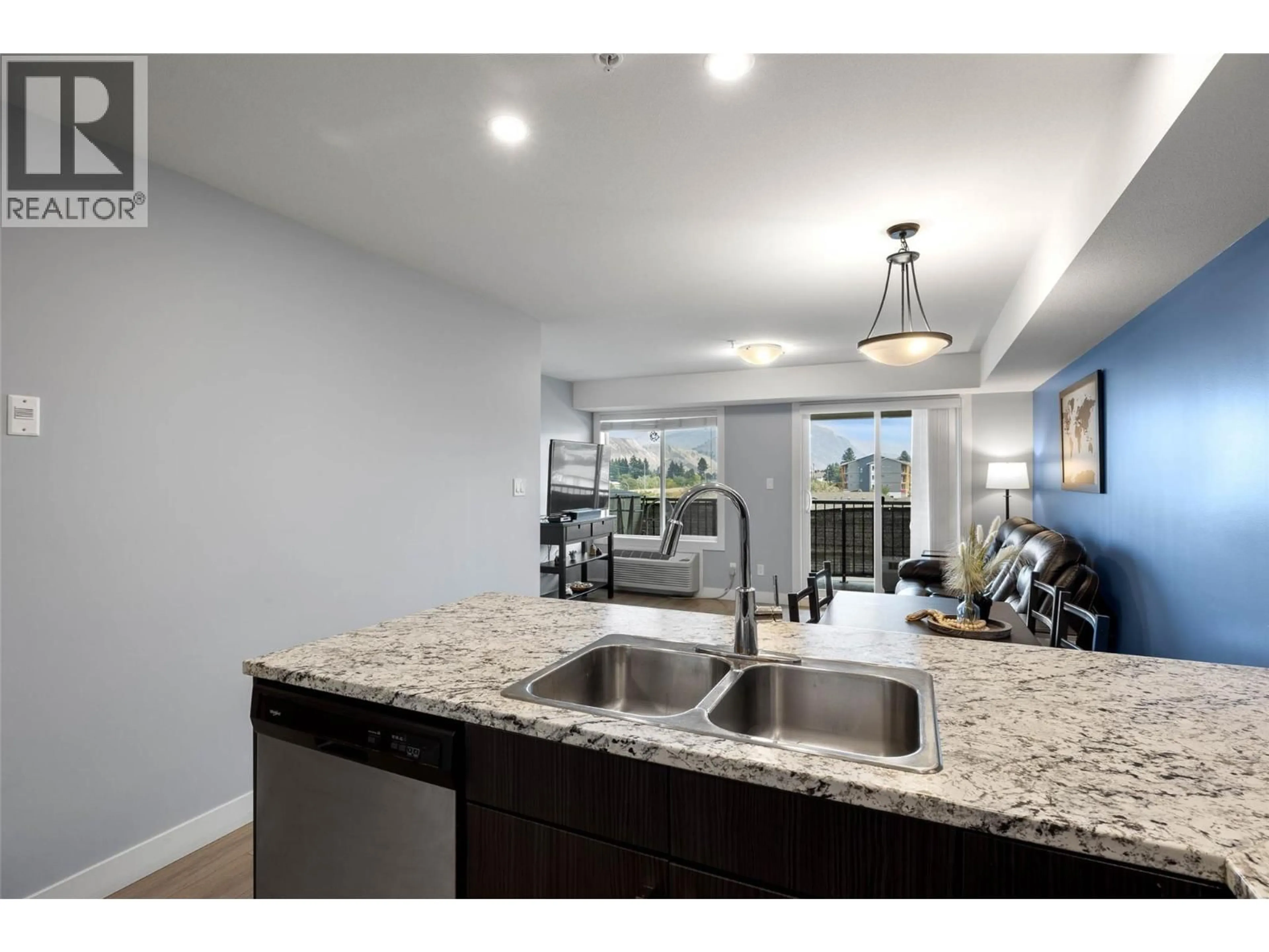 Open concept kitchen, ceramic/tile floor for 321 - 5170 DALLAS DRIVE, Kamloops British Columbia V2C0C7