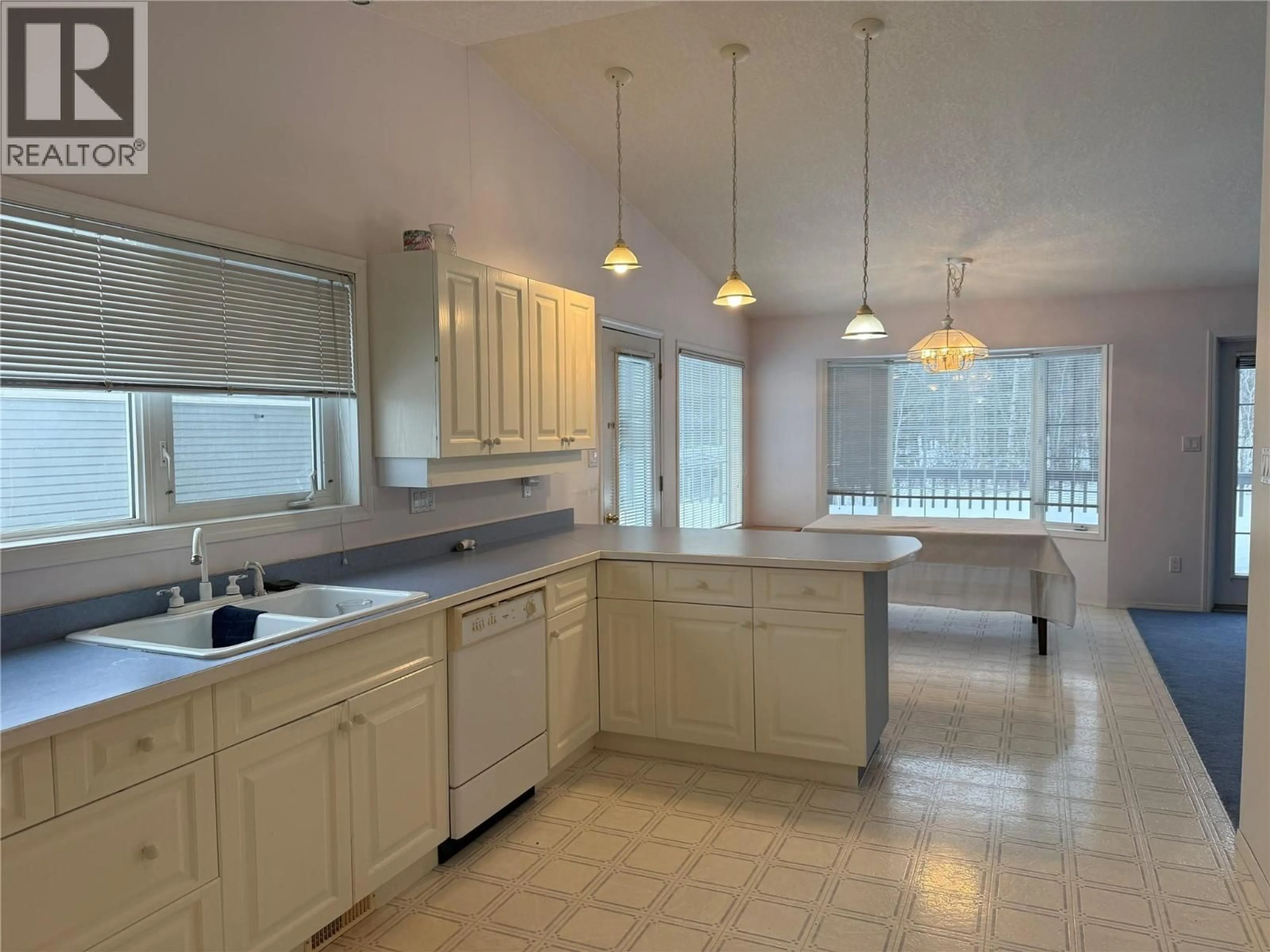 Open concept kitchen, ceramic/tile floor for 10719 WILLOWVIEW DRIVE, Dawson Creek British Columbia V1G4T2