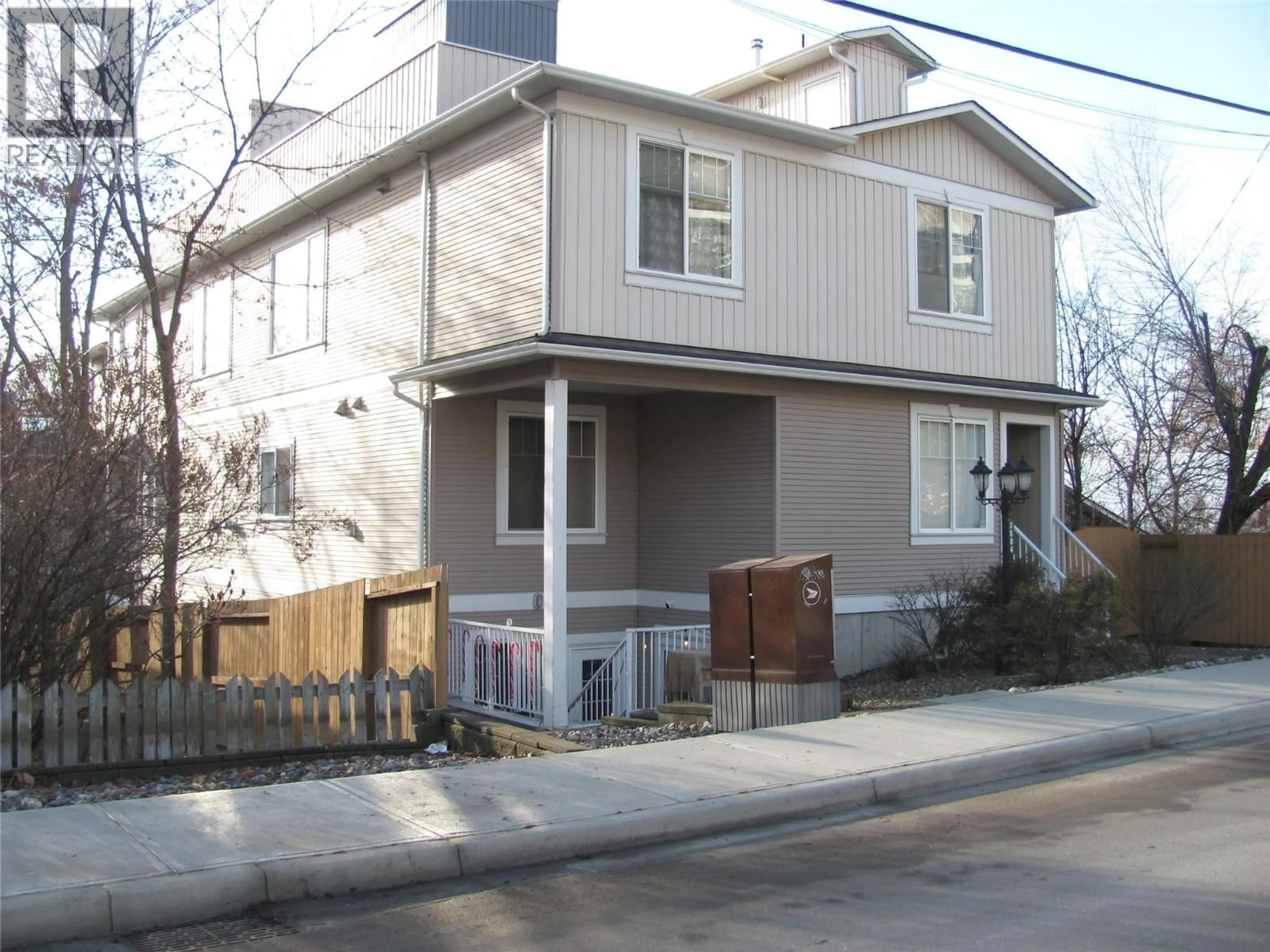 Home with vinyl exterior material, street for 7 - 3804 32 AVENUE, Vernon British Columbia V1T2N3