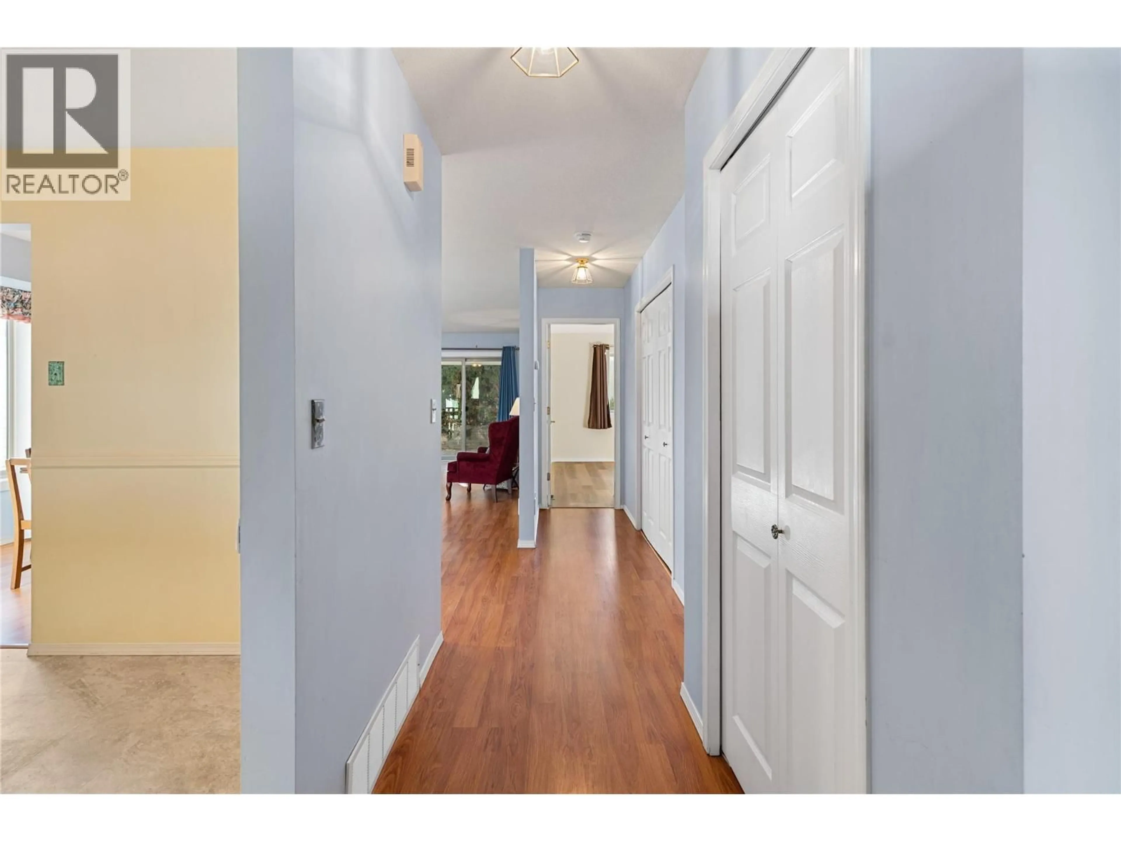 Indoor entryway for 8 - 4303 27TH AVENUE, Vernon British Columbia V1T6L2