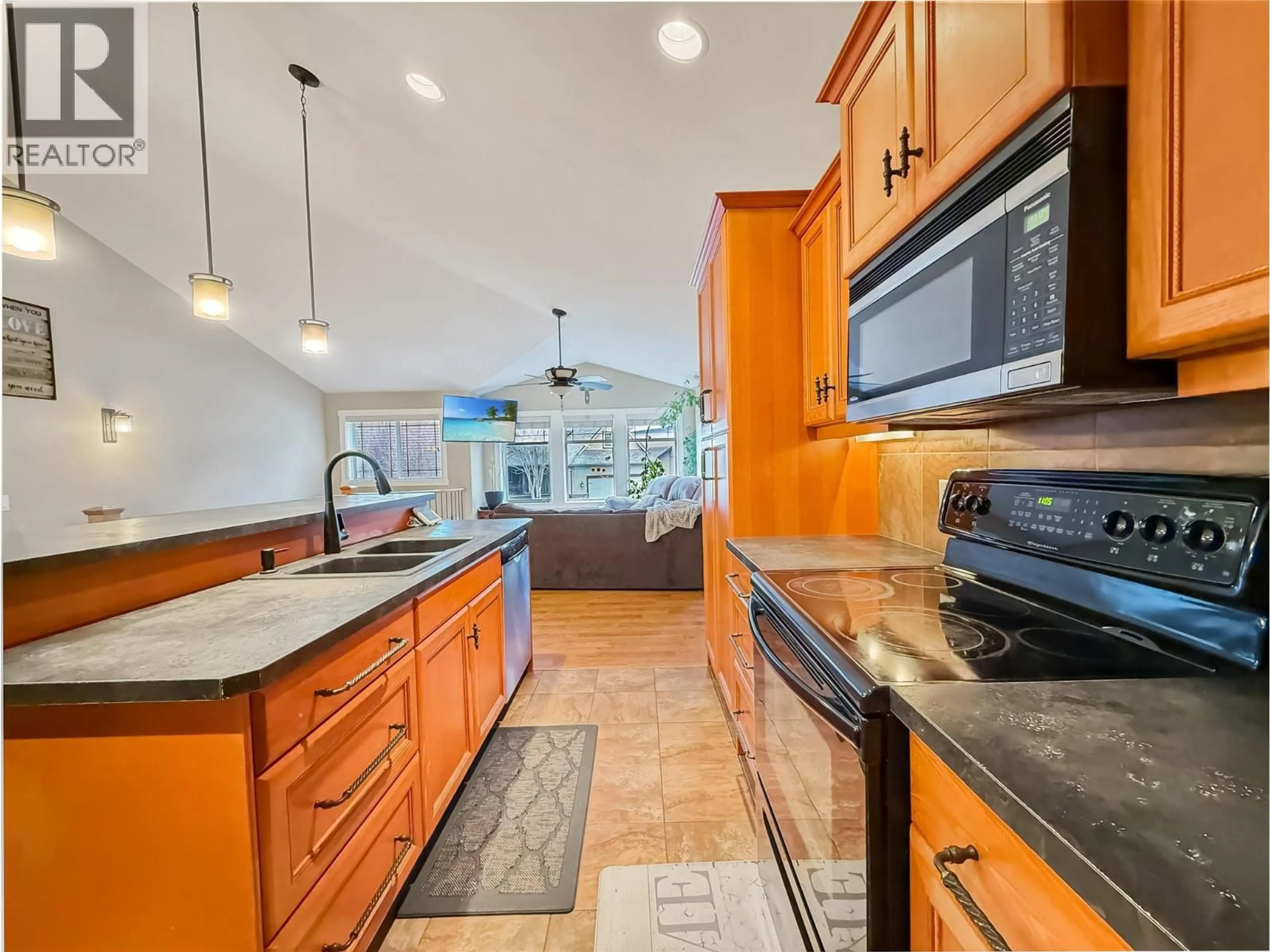 Open concept kitchen, ceramic/tile floor for 2813 BENTLEY ROAD, West Kelowna British Columbia V4T3A9