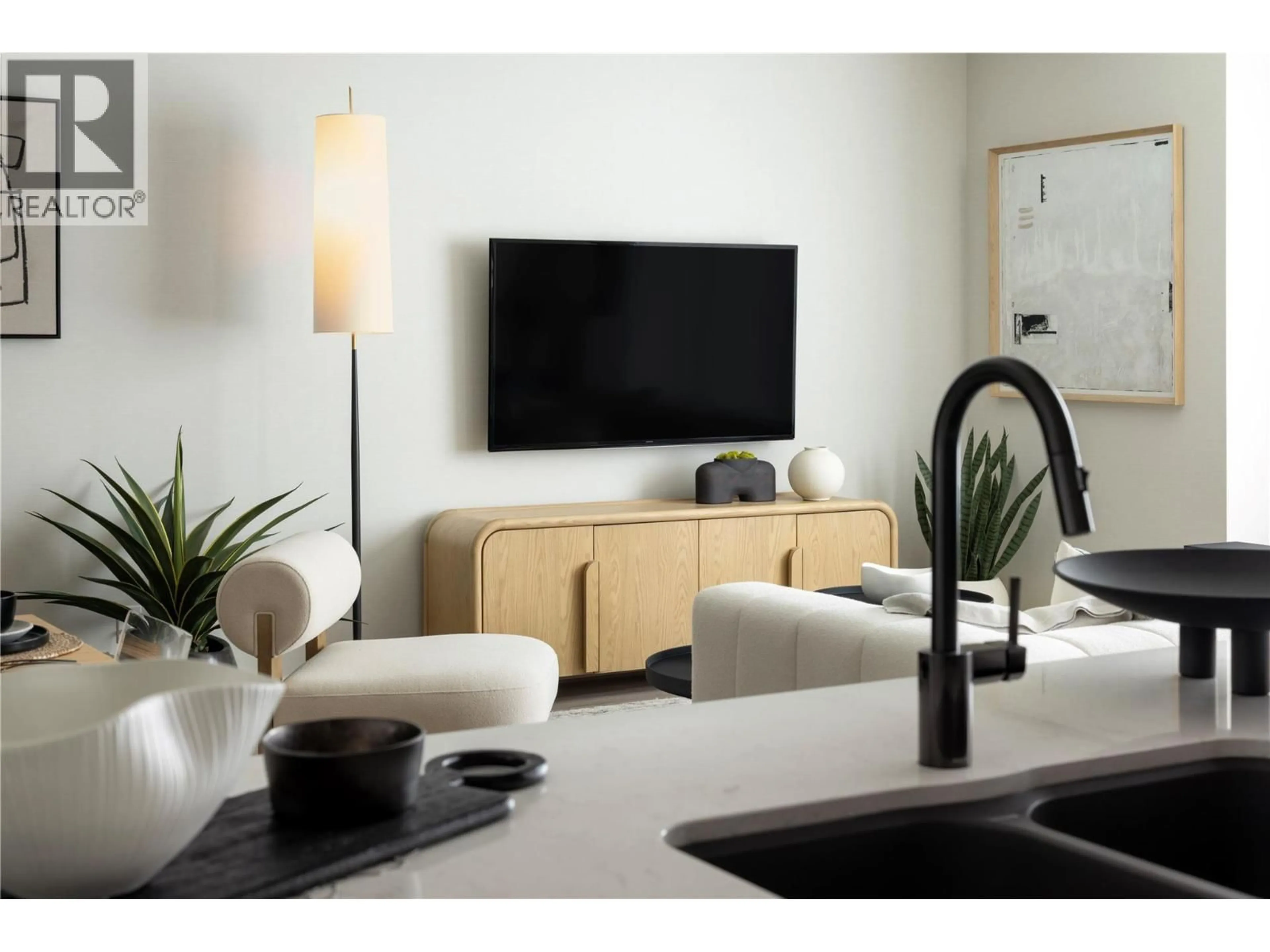 Home theater for 3321 WATT ROAD, Kelowna British Columbia V1W3S9