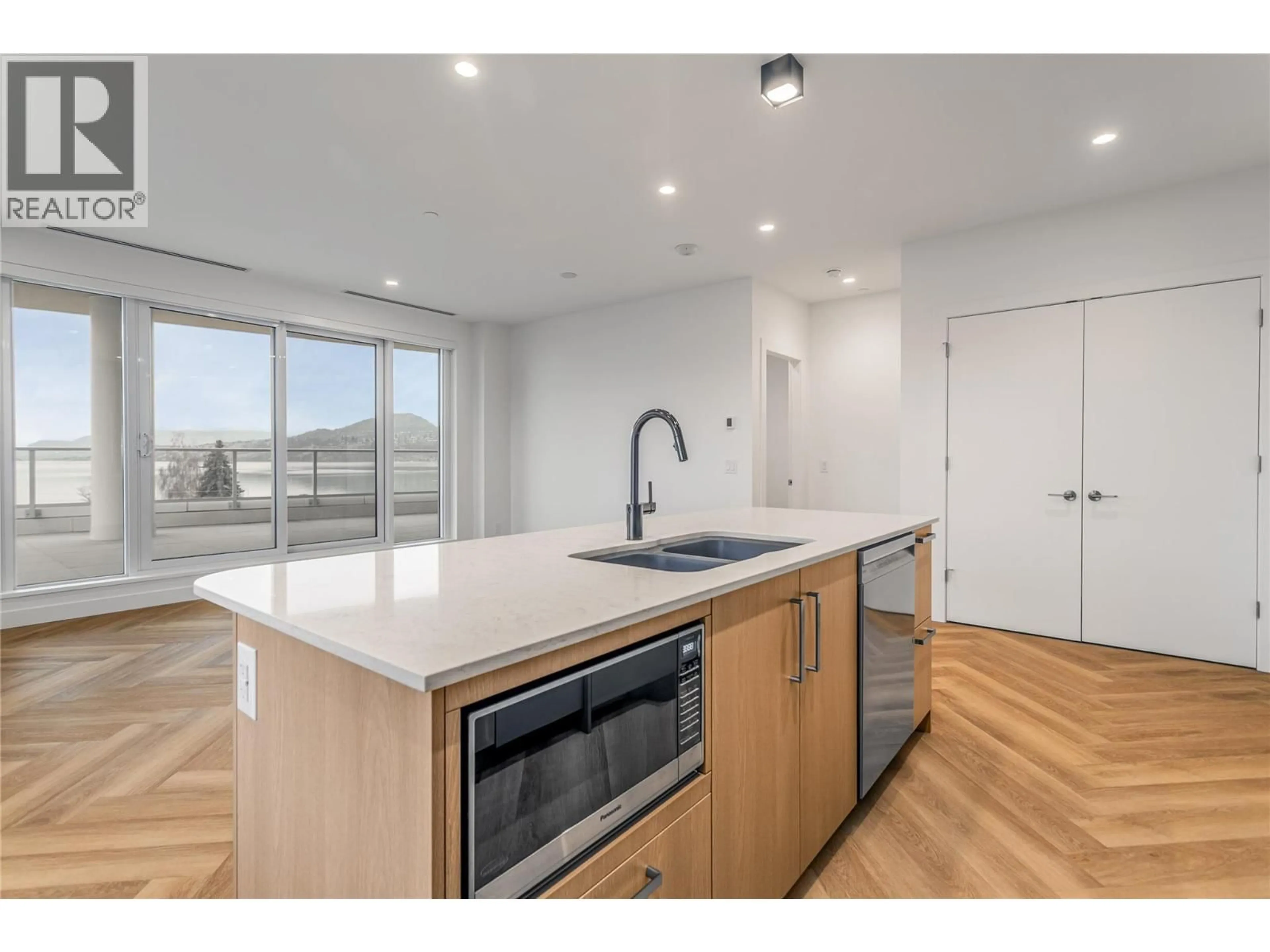 Open concept kitchen, unknown for 409 - 3340 LAKESHORE ROAD, Kelowna British Columbia V1W3S9