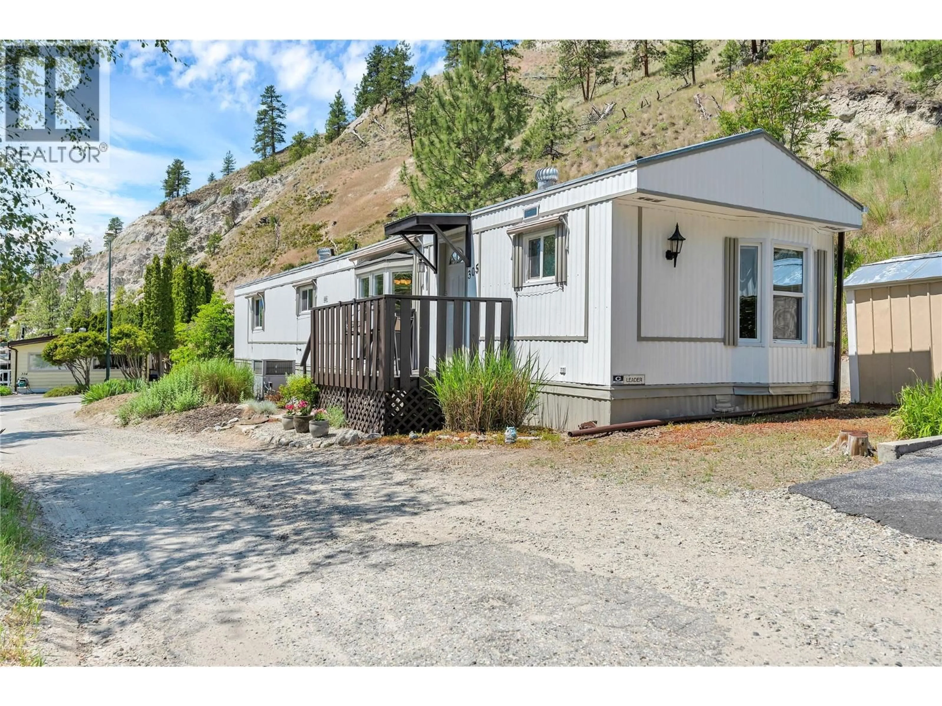 Home with vinyl exterior material, street for 305 - 1701 PENTICTON AVENUE, Penticton British Columbia V2A2N5