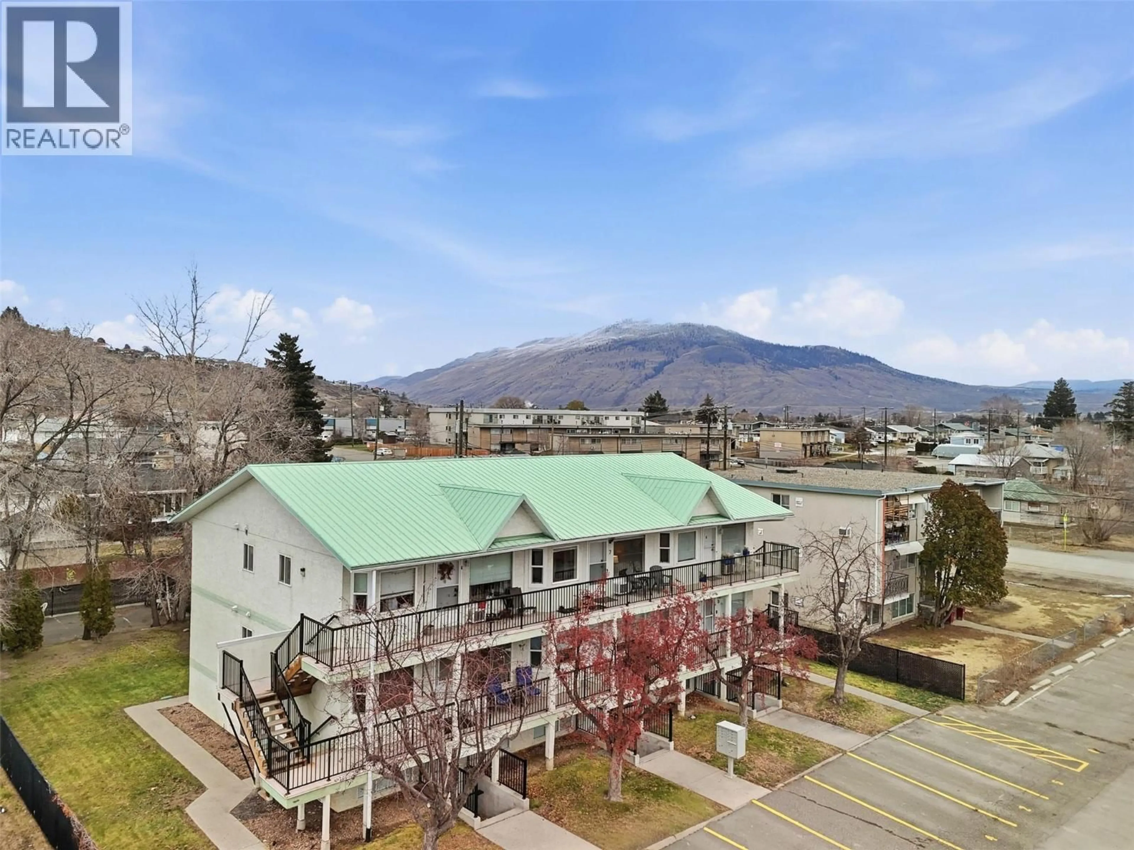 A pic from outside/outdoor area/front of a property/back of a property/a pic from drone, mountain view for 7 - 1320 SELKIRK AVENUE, Kamloops British Columbia V2B1V7