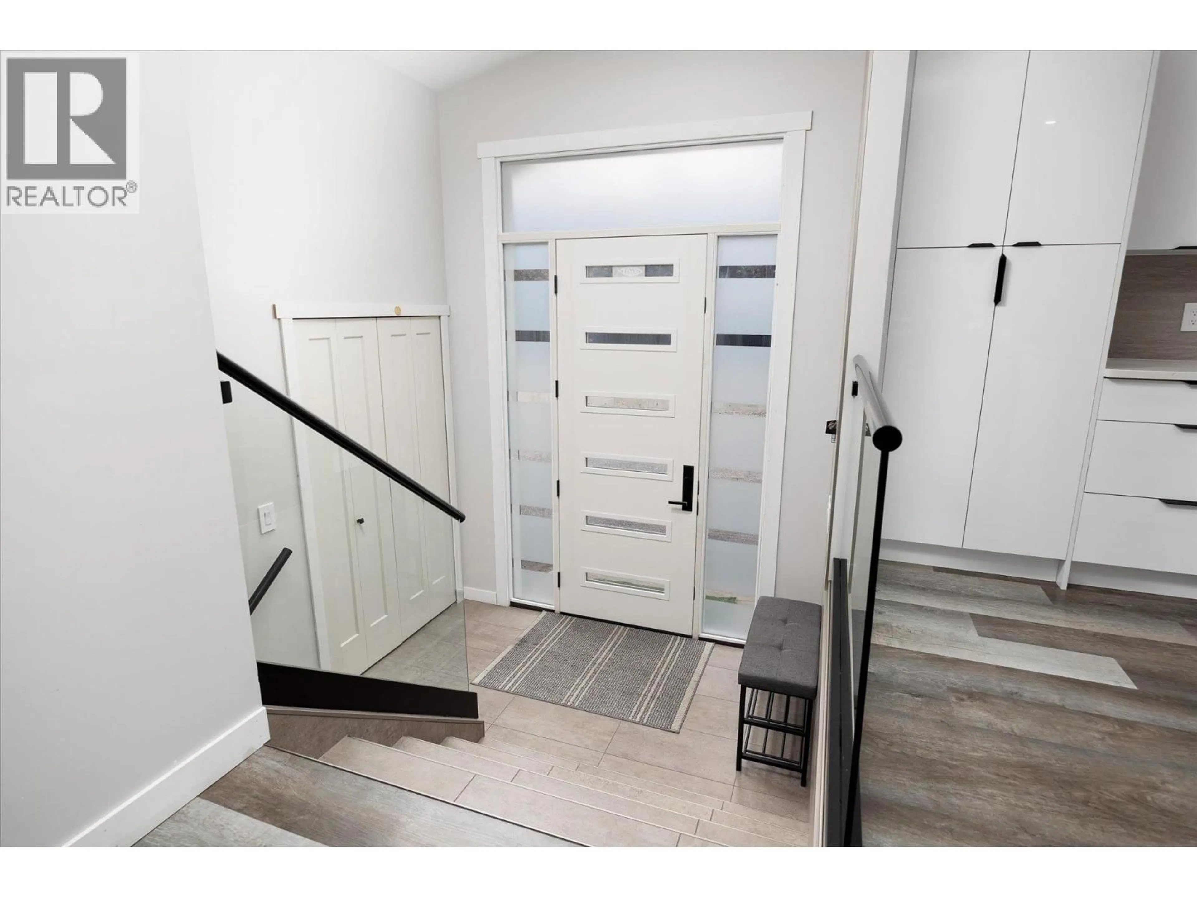 Indoor entryway for 3775 CARRALL ROAD, West Kelowna British Columbia V4T2C6