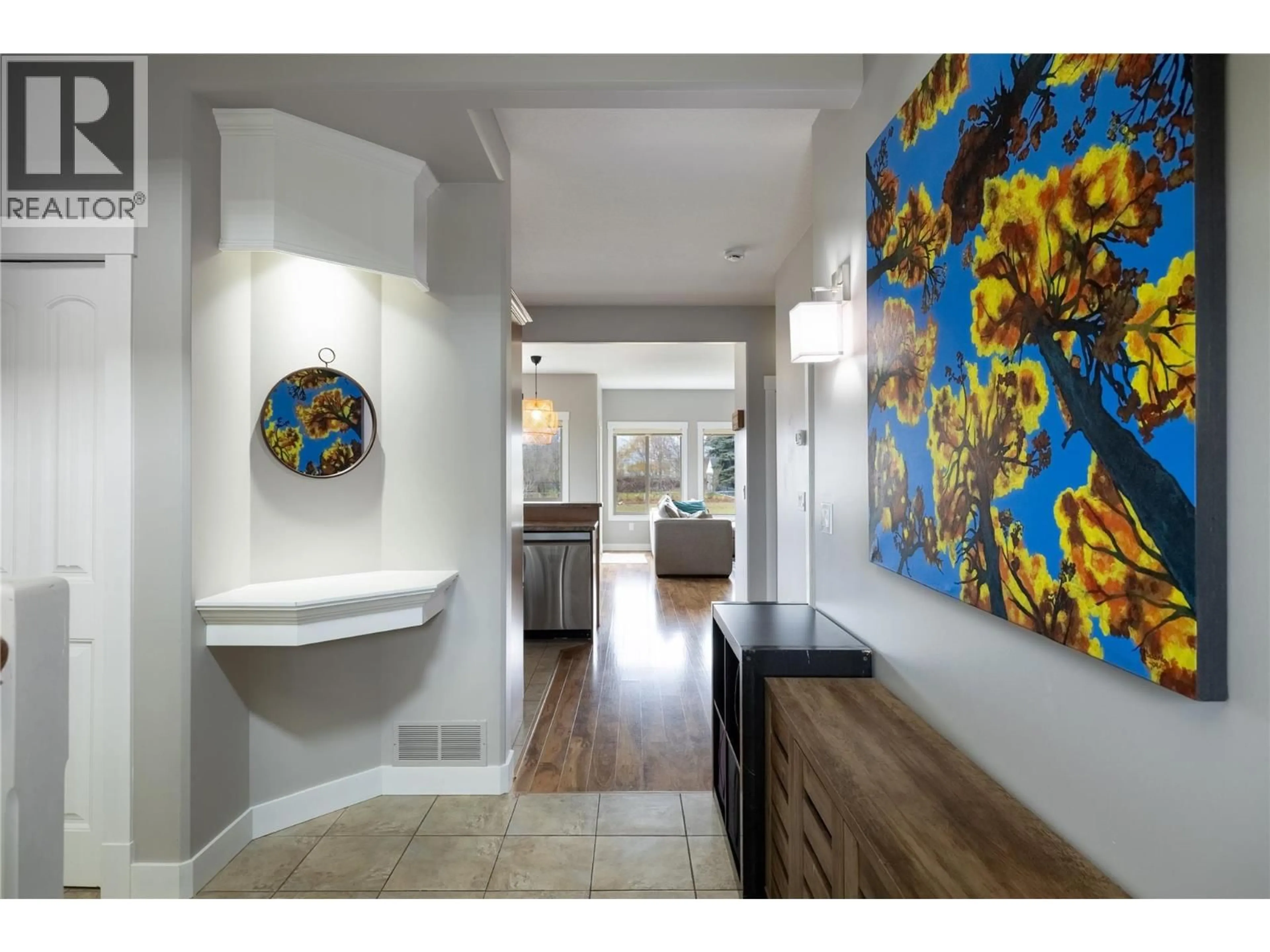 Indoor entryway for 8 - 4610 20 STREET, Vernon British Columbia V1T4E5