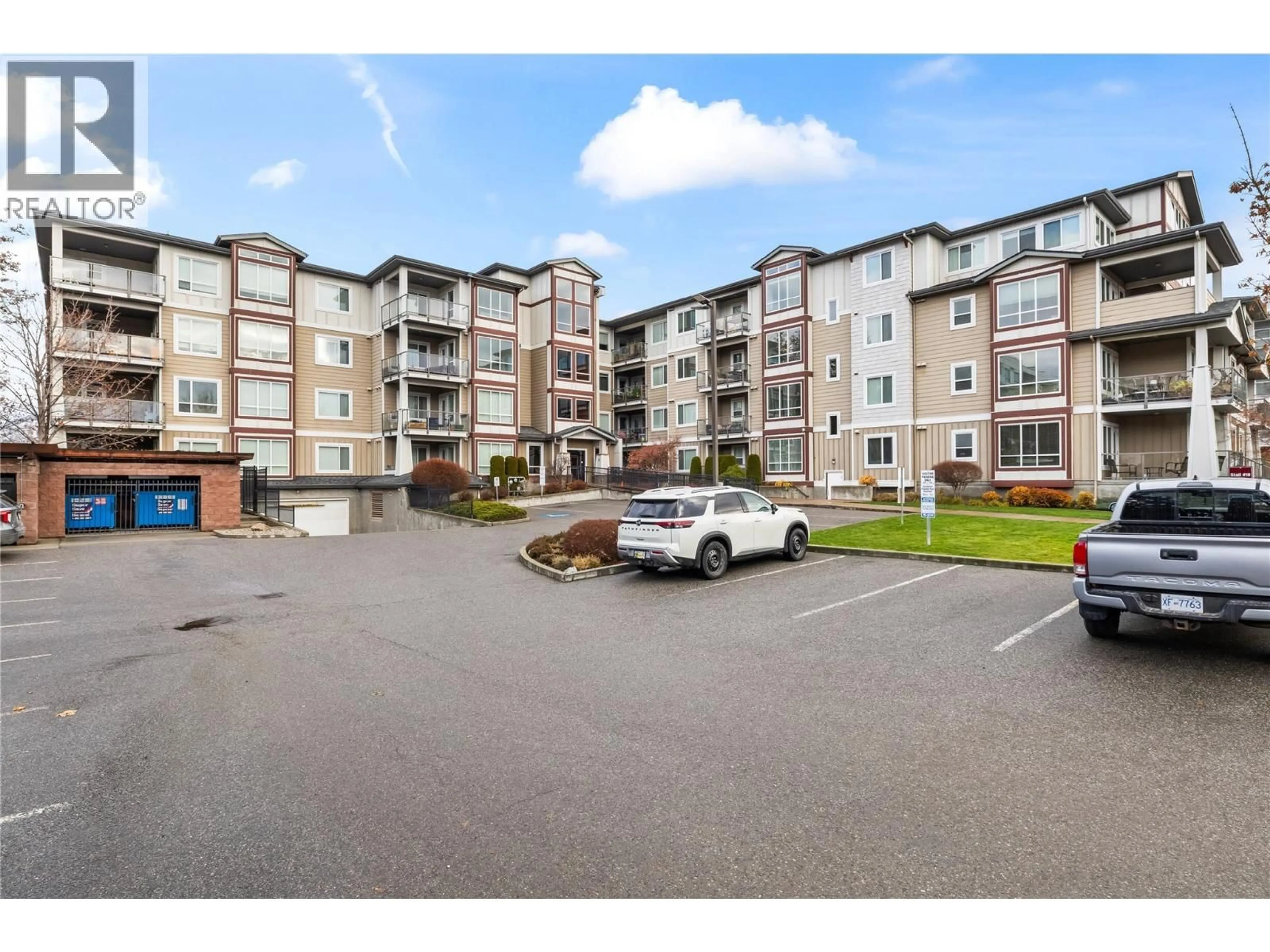 A pic from outside/outdoor area/front of a property/back of a property/a pic from drone, unknown for 416 - 850 SAUCIER AVENUE, Kelowna British Columbia V1Y6A3