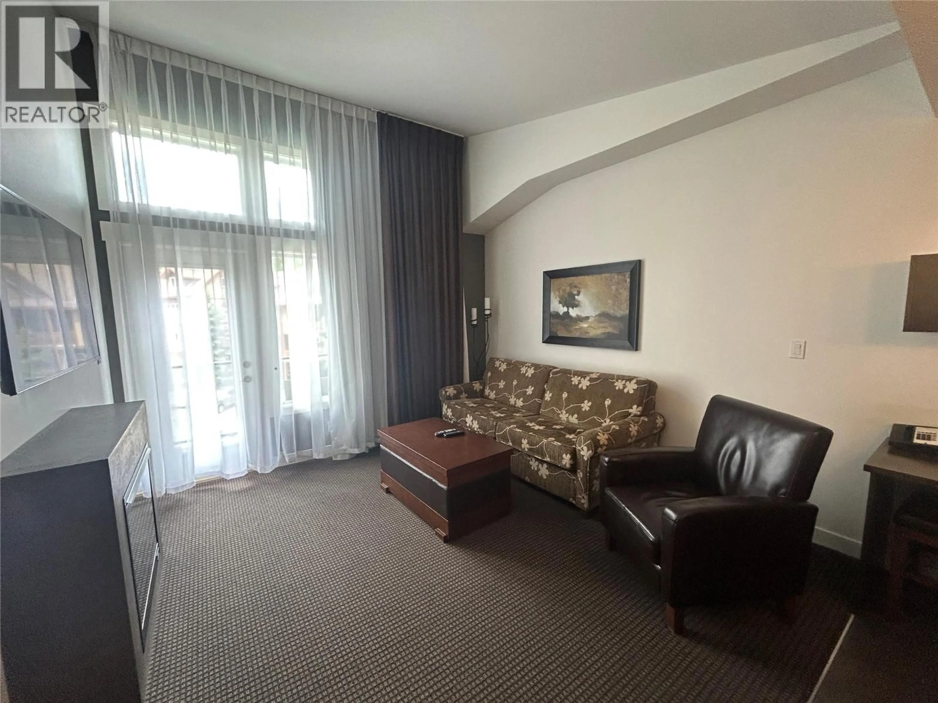 Living room with furniture, unknown for 413 - 400 STEMWINDER DRIVE, Kimberley British Columbia V1A3E9