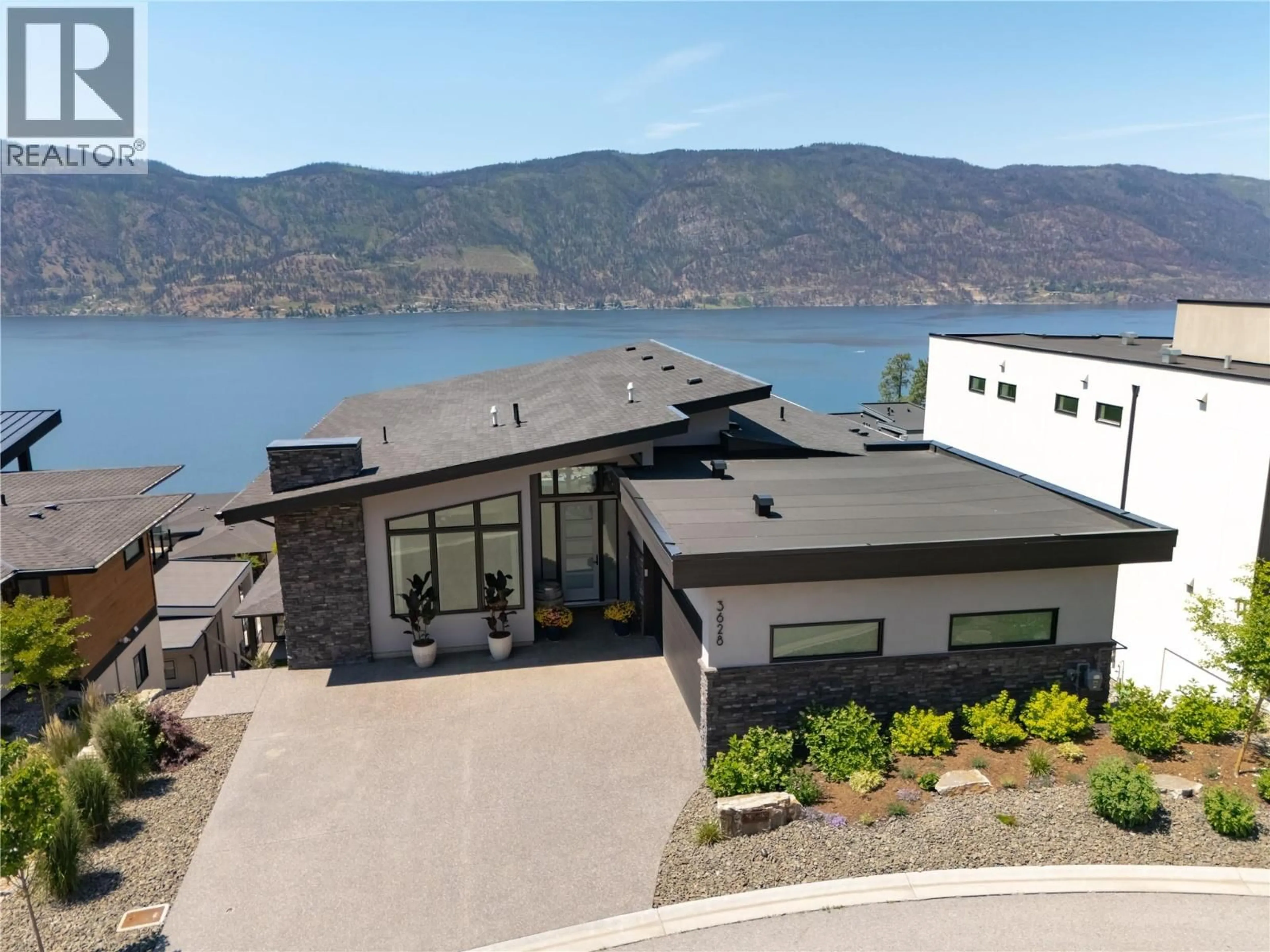 Home with vinyl exterior material, water/lake/river/ocean view for 3628 SAGEHILL COURT, Kelowna British Columbia V1V3G2
