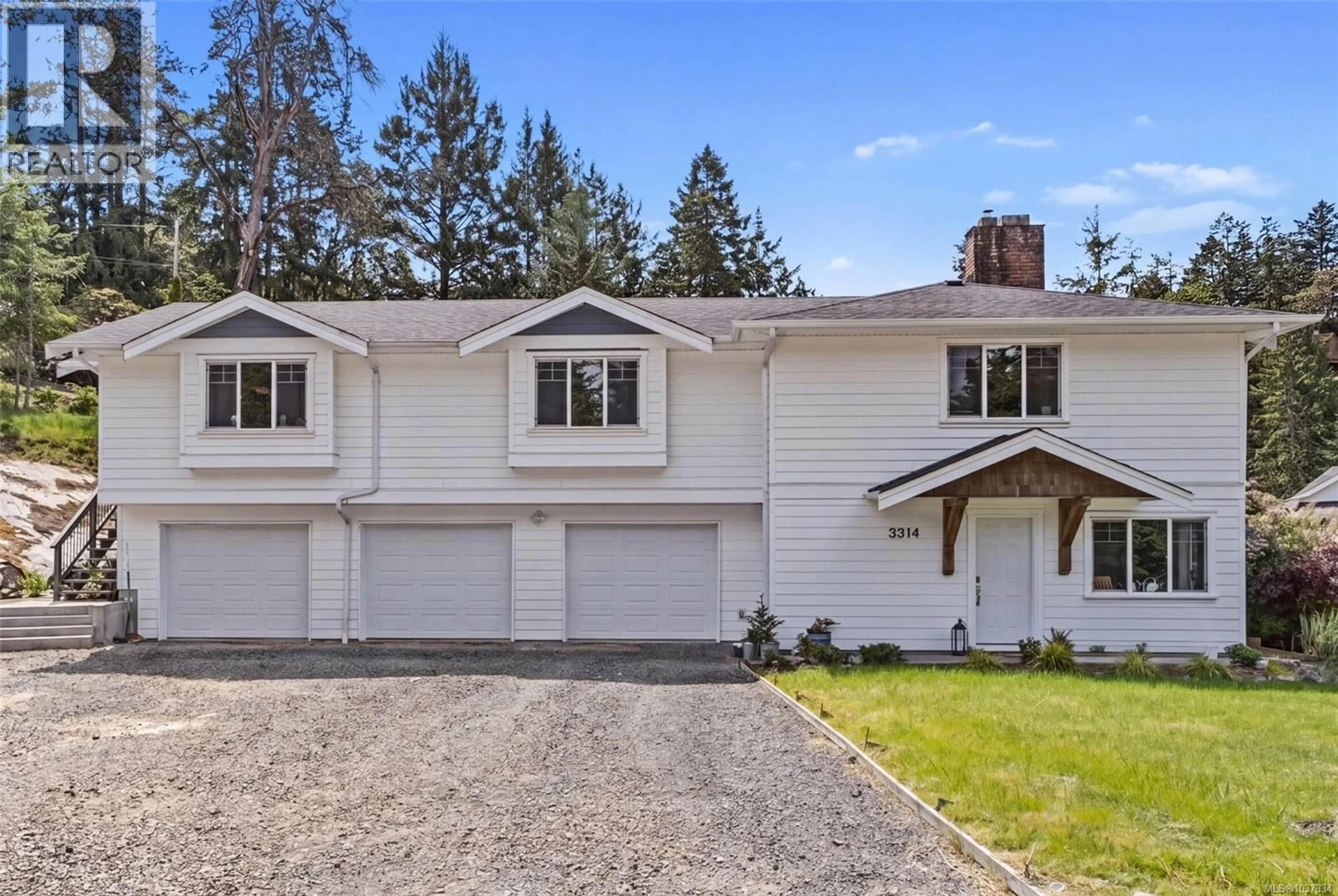 Home with vinyl exterior material, street for 3314 WEST OAK PLACE, Langford British Columbia V9C2P2