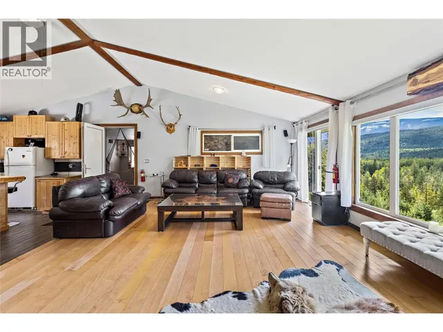 1446 NITTEL ROAD, Seymour Arm 5
