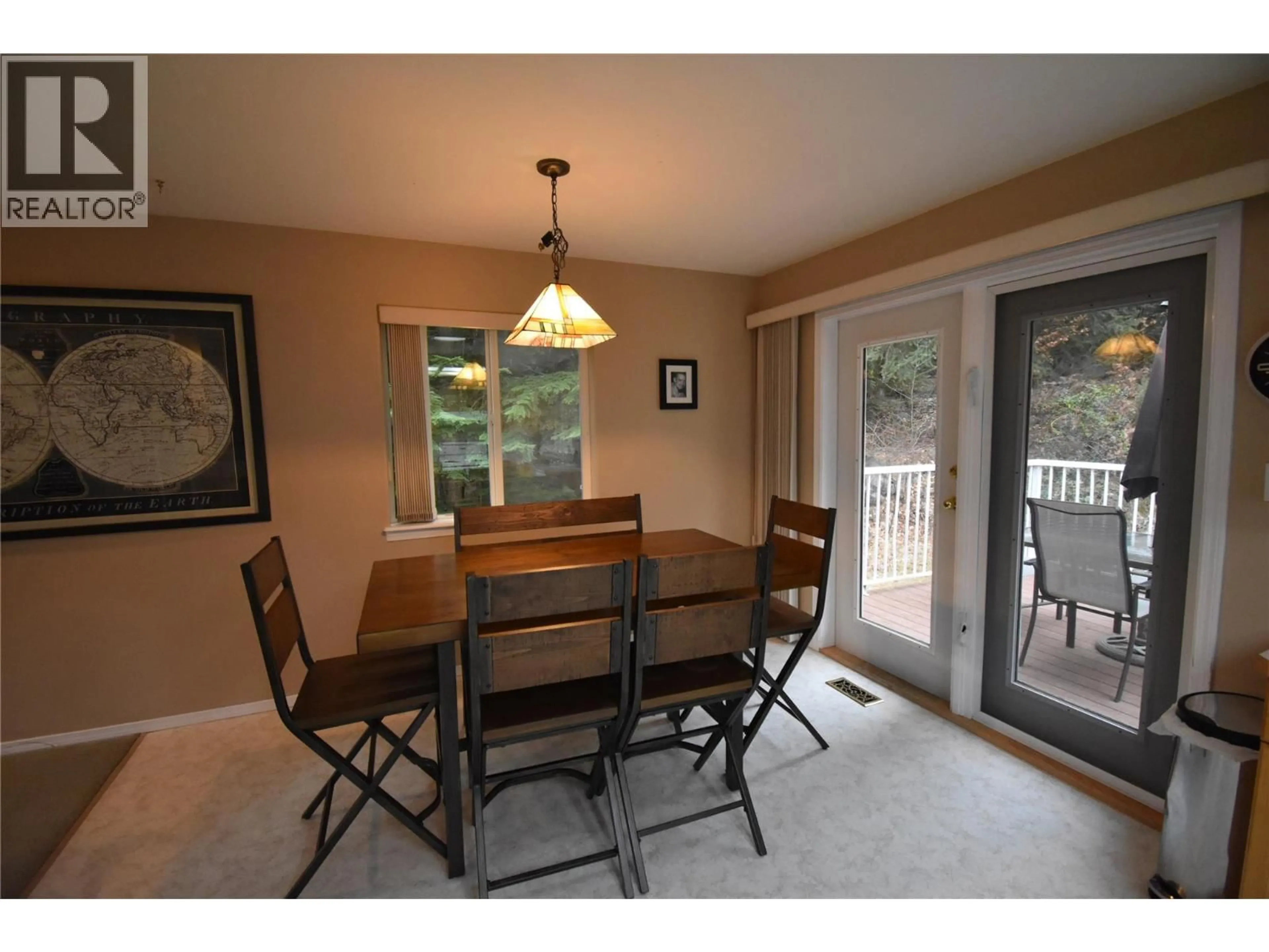 Dining room, wood/laminate floor for 2748 10TH AVENUE, Castlegar British Columbia V1N3A2