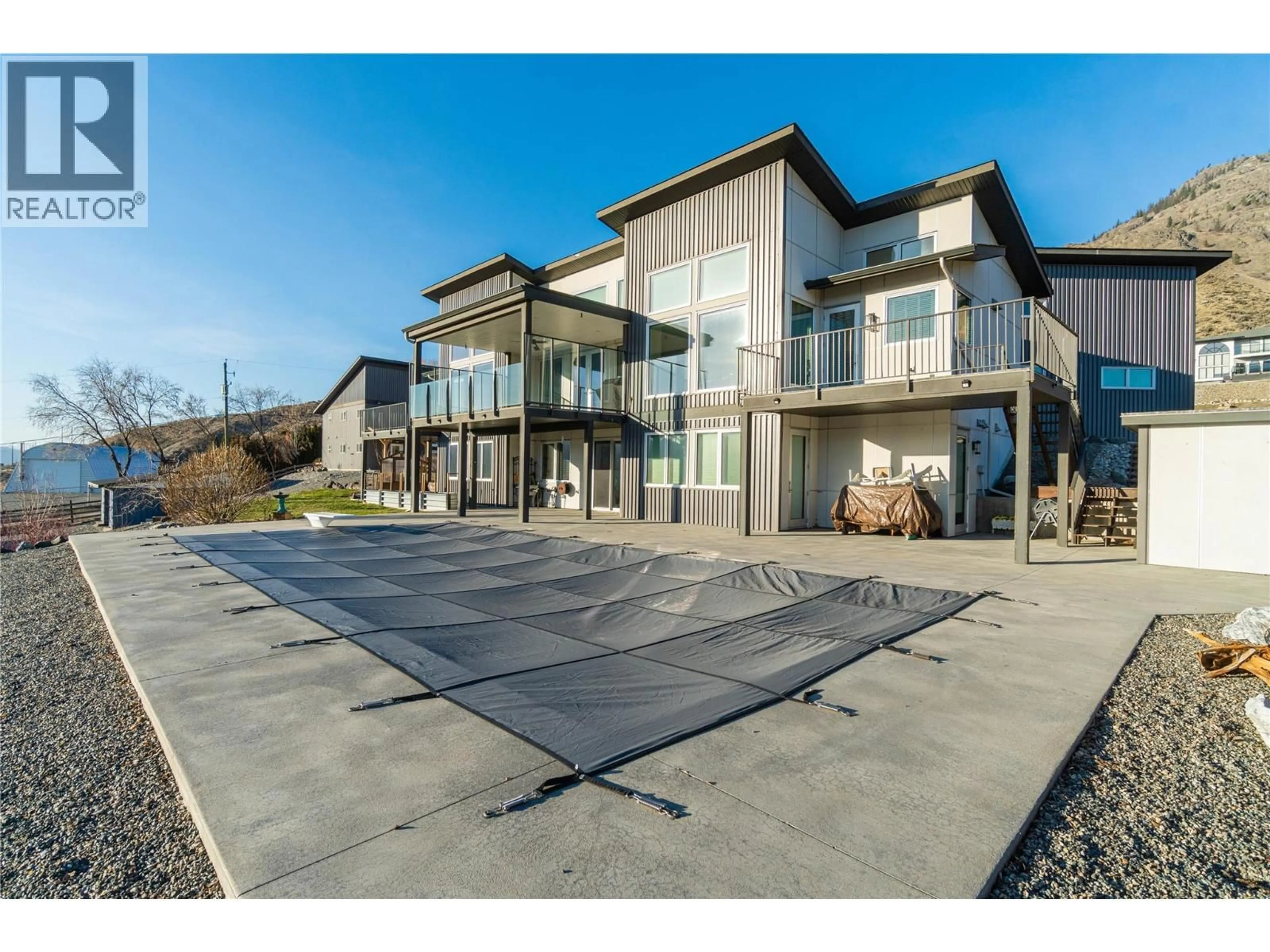 A pic from outside/outdoor area/front of a property/back of a property/a pic from drone, unknown for 3093 SHUSWAP  E ROAD, Kamloops British Columbia V2H1T1