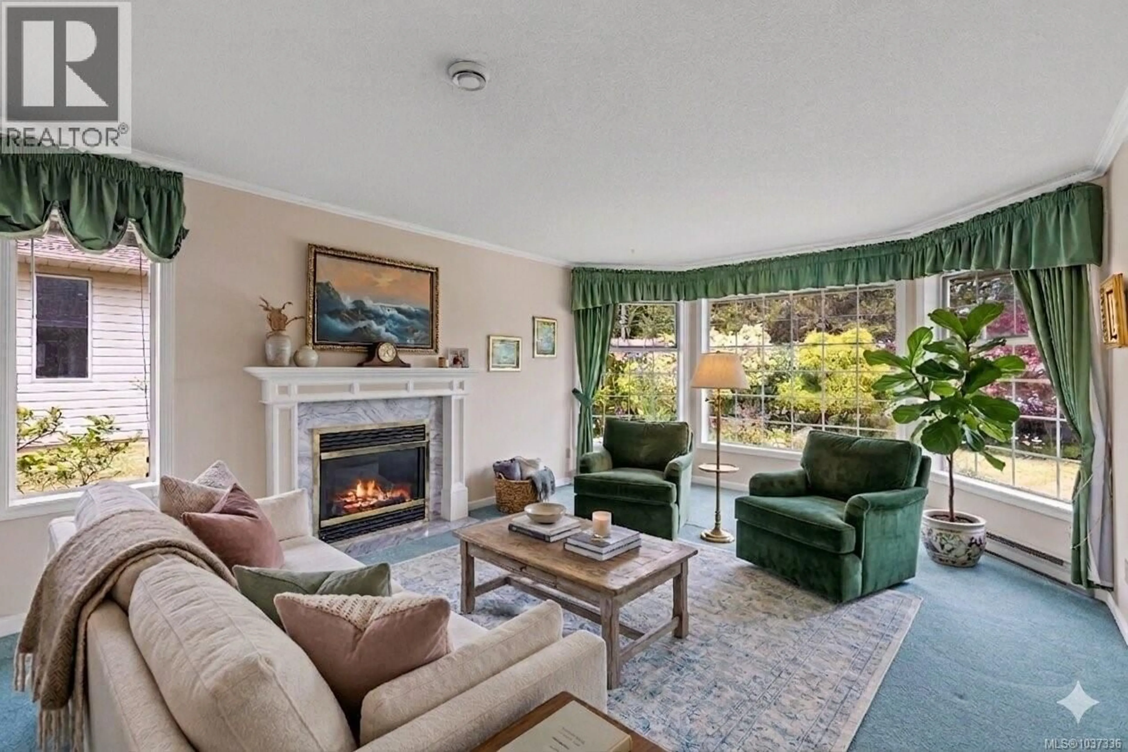 Living room with furniture, unknown for 580 DOGWOOD ROAD, Qualicum Beach British Columbia V9K1B1