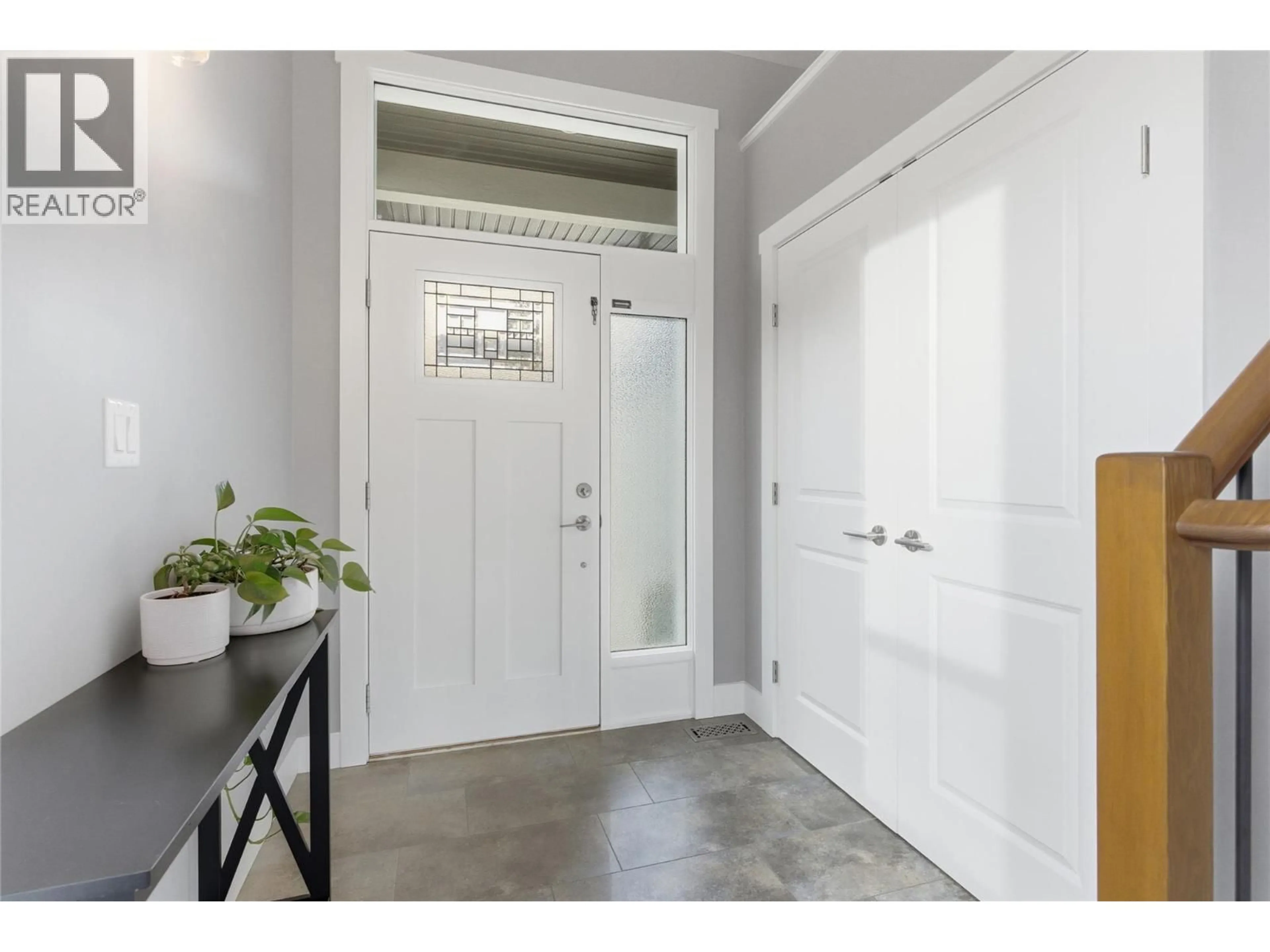 Indoor entryway for 3565 BANK ROAD, Kamloops British Columbia V2B7A5