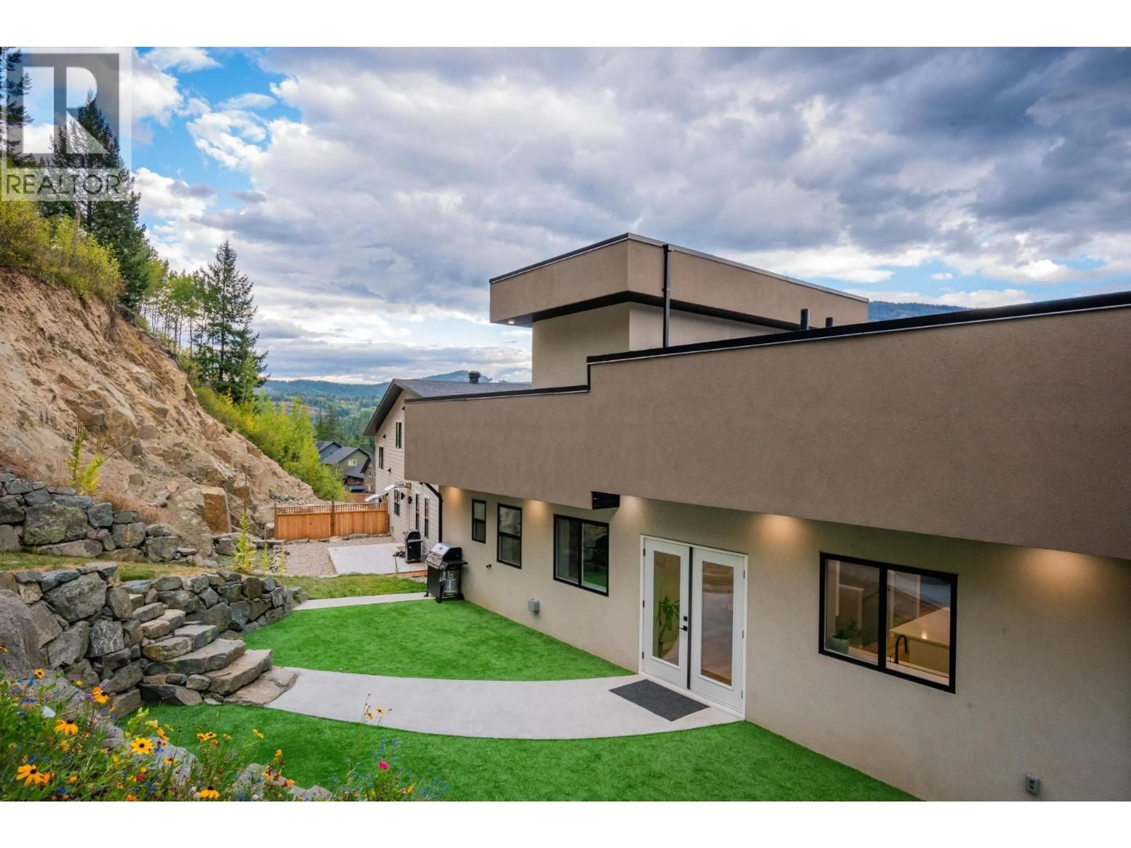 Unknown for 934 REDSTONE DRIVE, Rossland British Columbia V0G1Y0