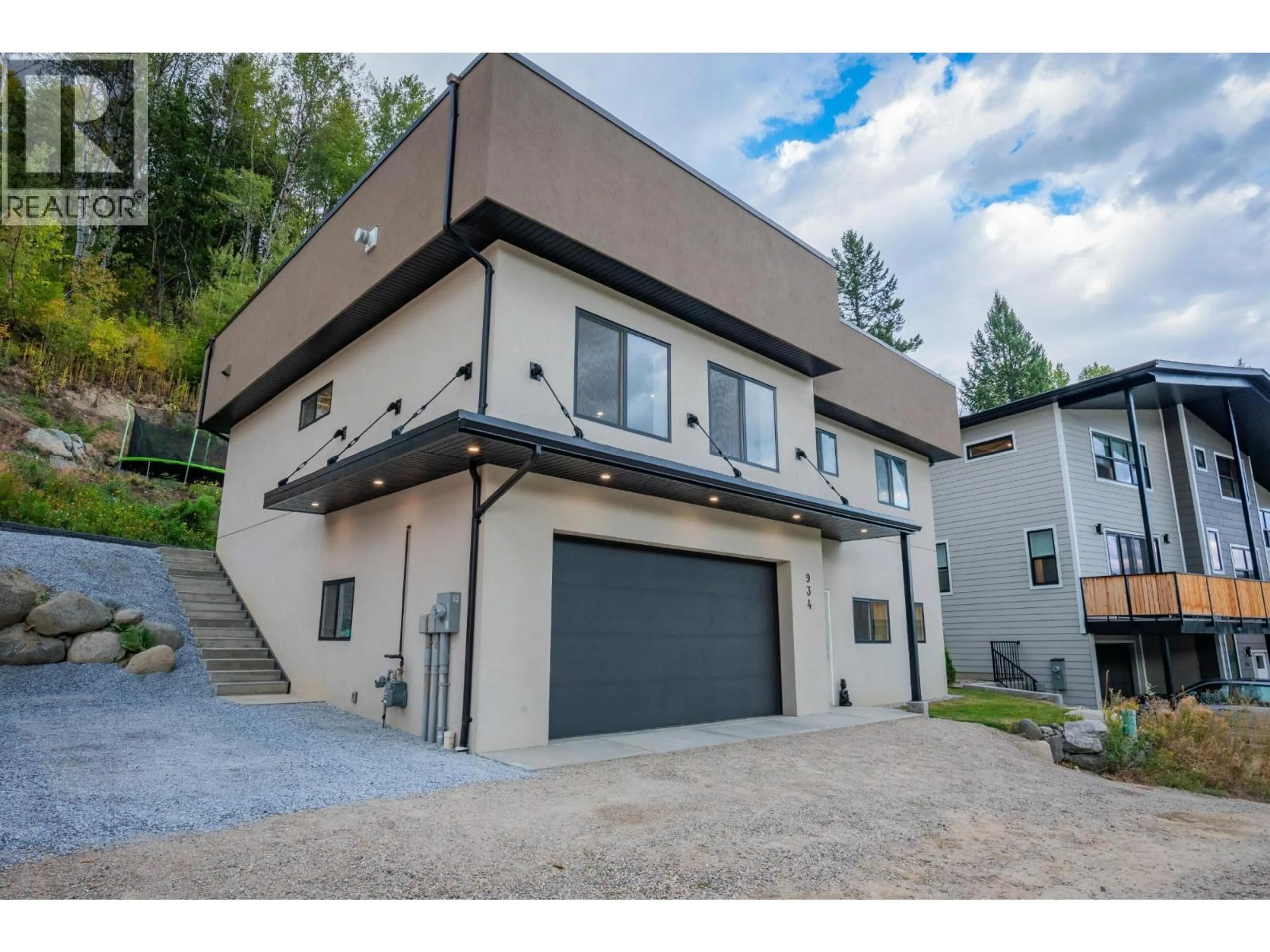 Unknown for 934 REDSTONE DRIVE, Rossland British Columbia V0G1Y0