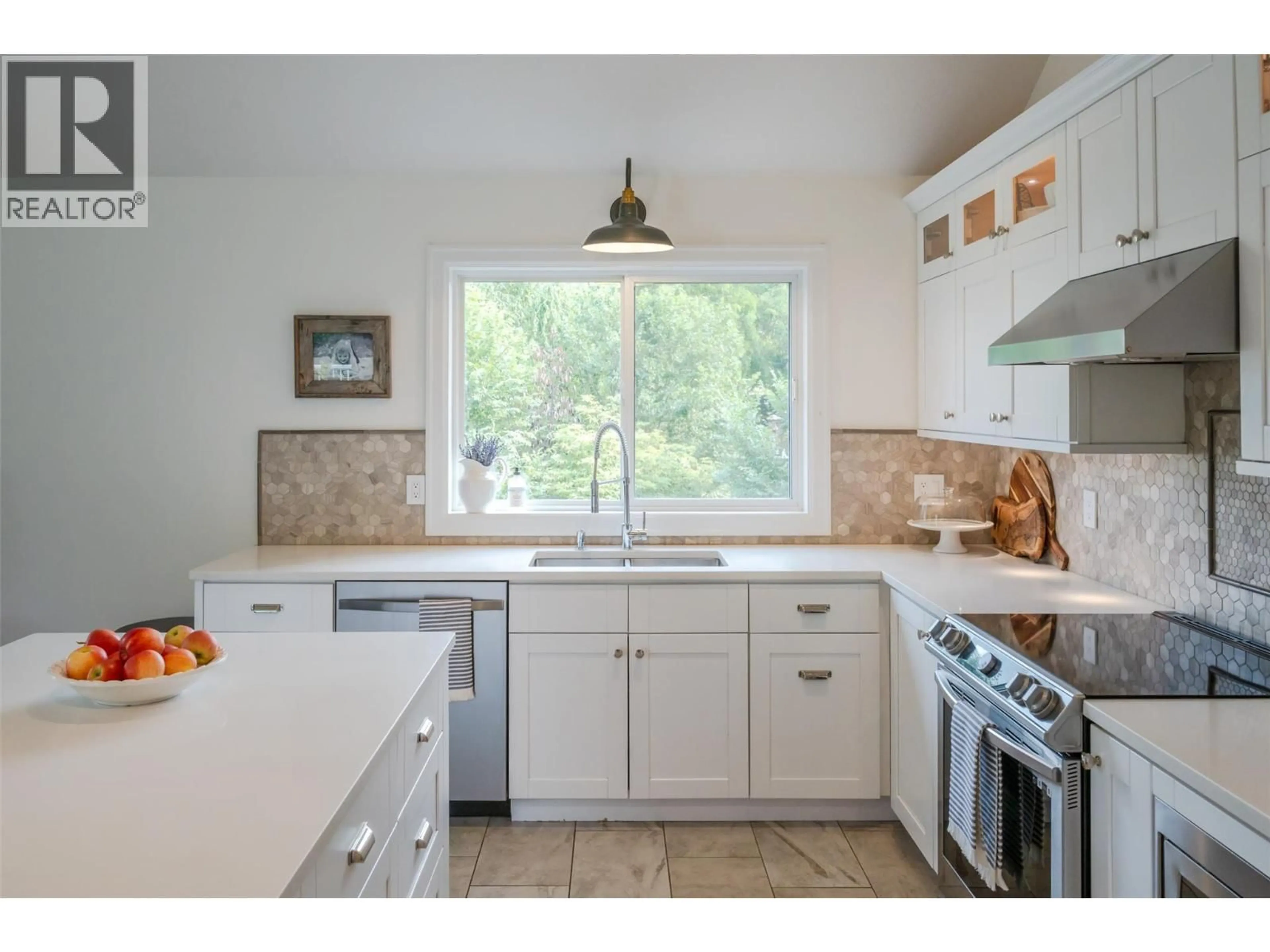 Unknown for 6107 TAVENDER COURT, Summerland British Columbia V0H1Z7