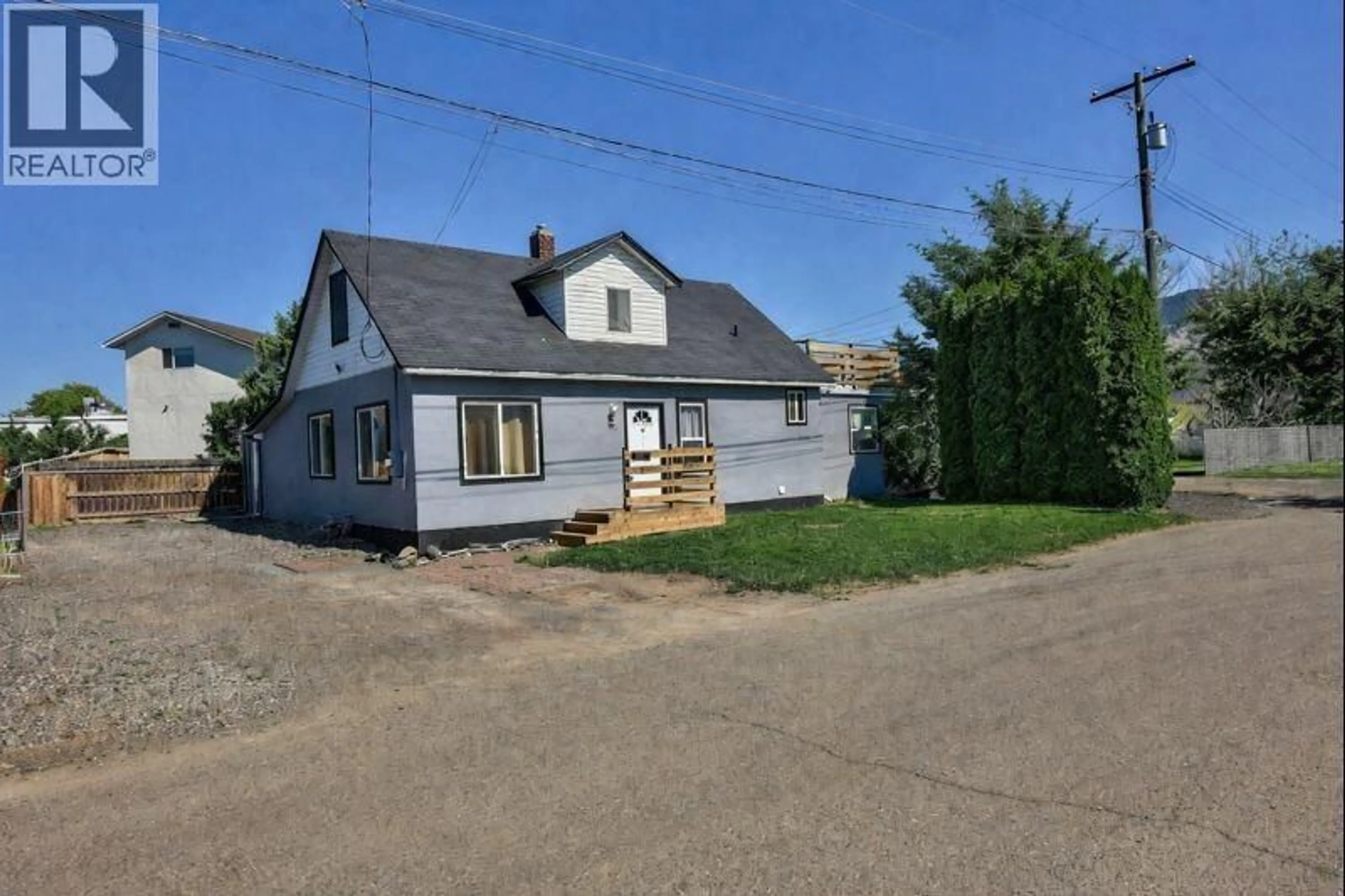A pic from outside/outdoor area/front of a property/back of a property/a pic from drone, street for 755 CRESTLINE STREET, Kamloops British Columbia V2B5X2