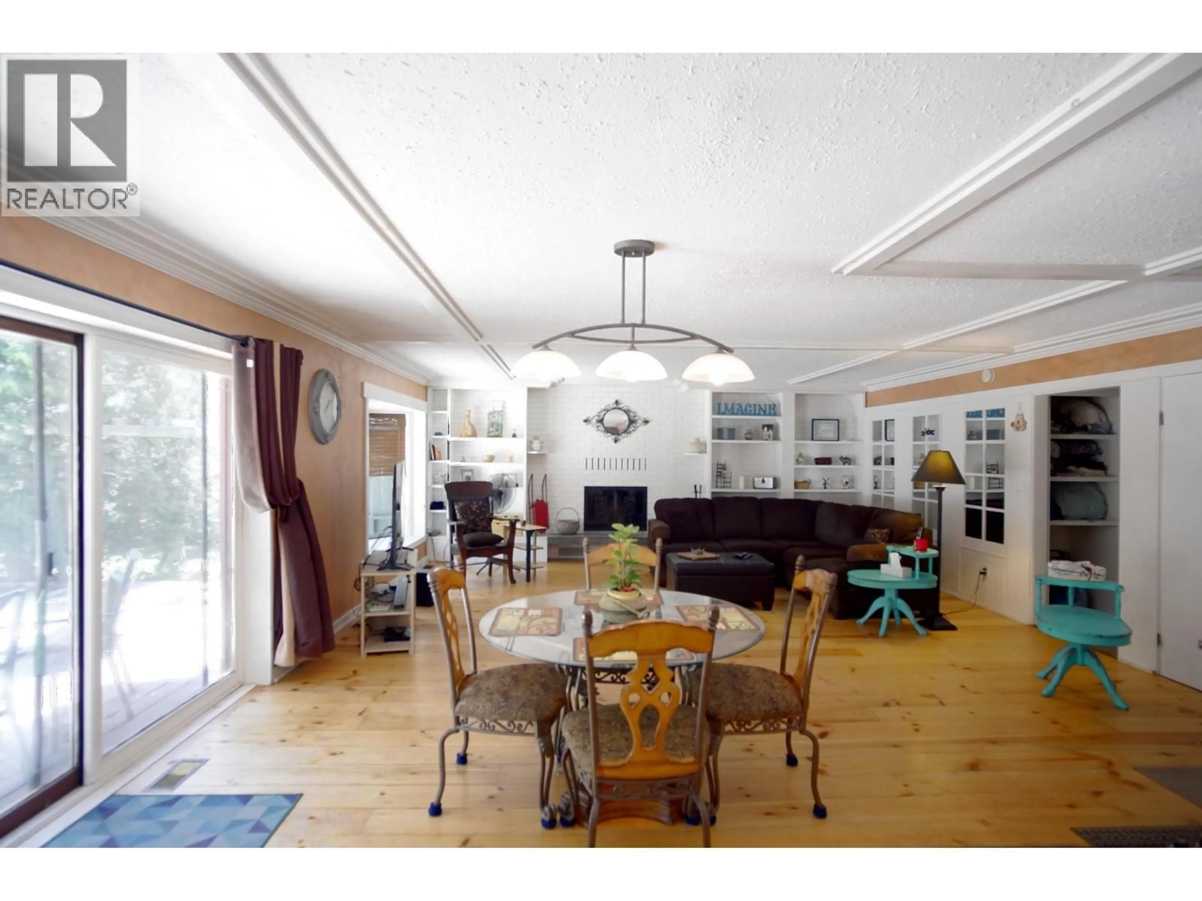 Dining room, wood/laminate floor for 131 SALMON RIVER ROAD, Salmon Arm British Columbia V1E3E3