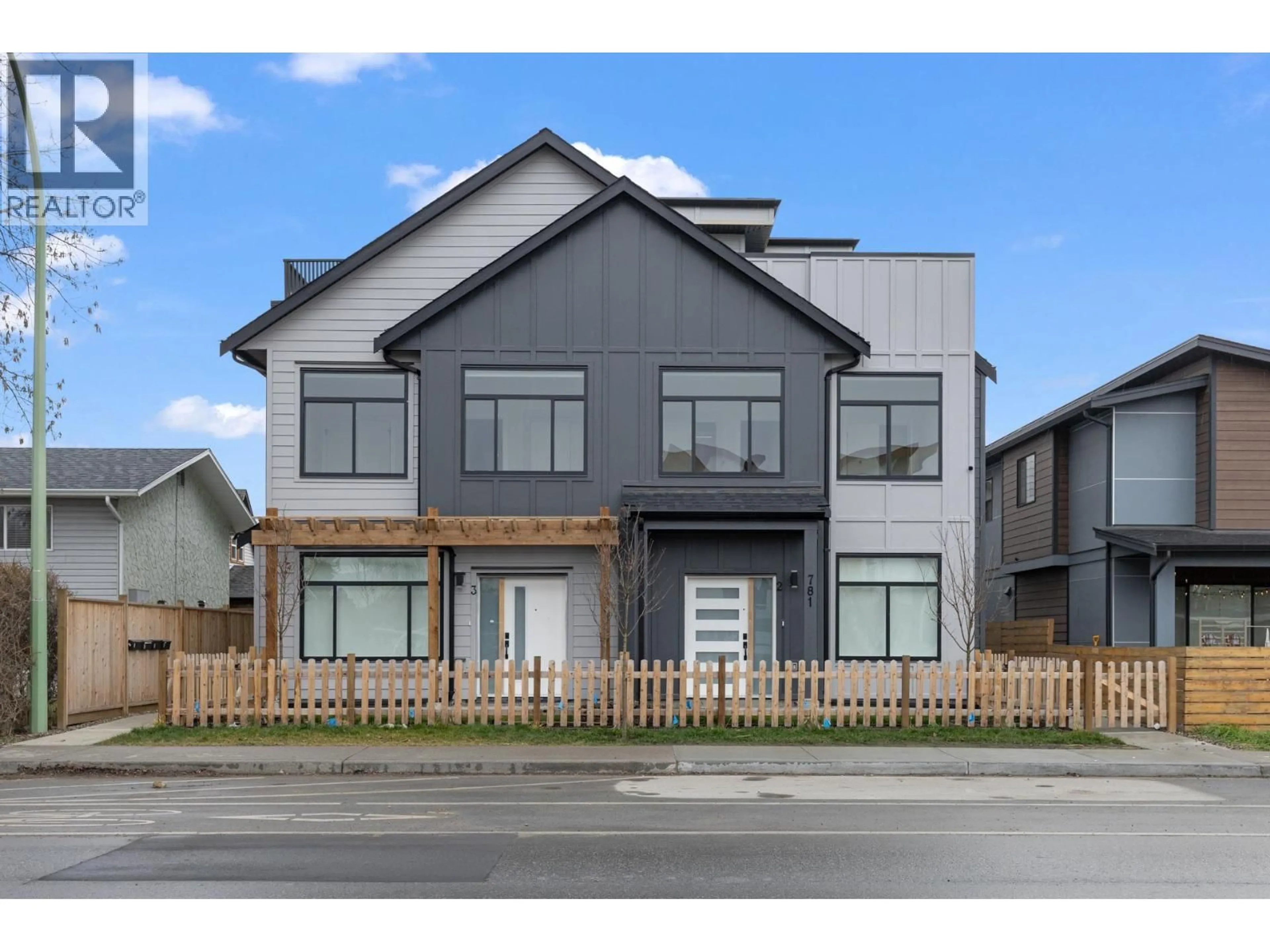 Unknown for 2 - 781 RAYMER AVENUE, Kelowna British Columbia V1Y4Z7