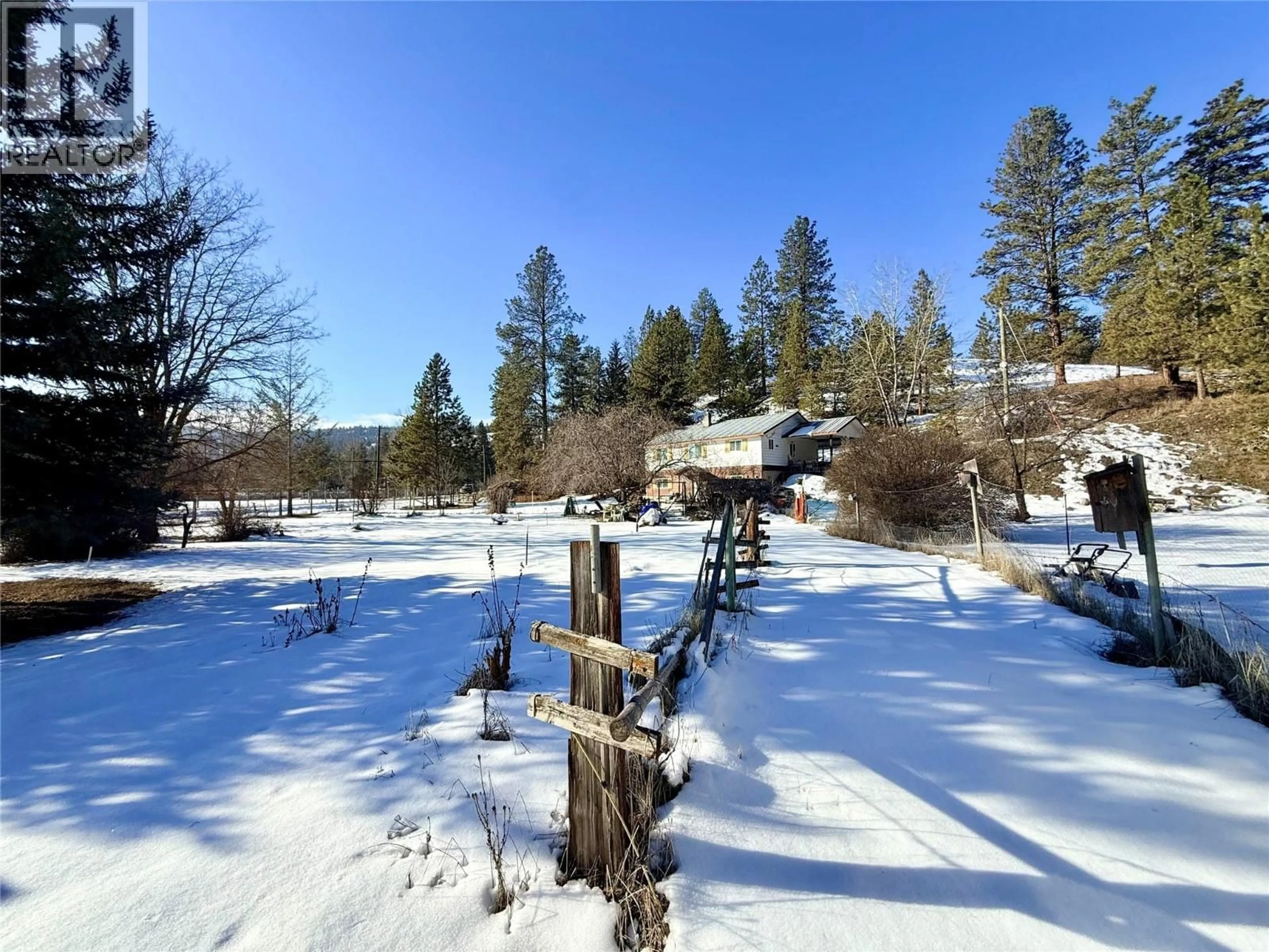 Unknown for 822 BELFORT ROAD, Princeton British Columbia V0X1W0