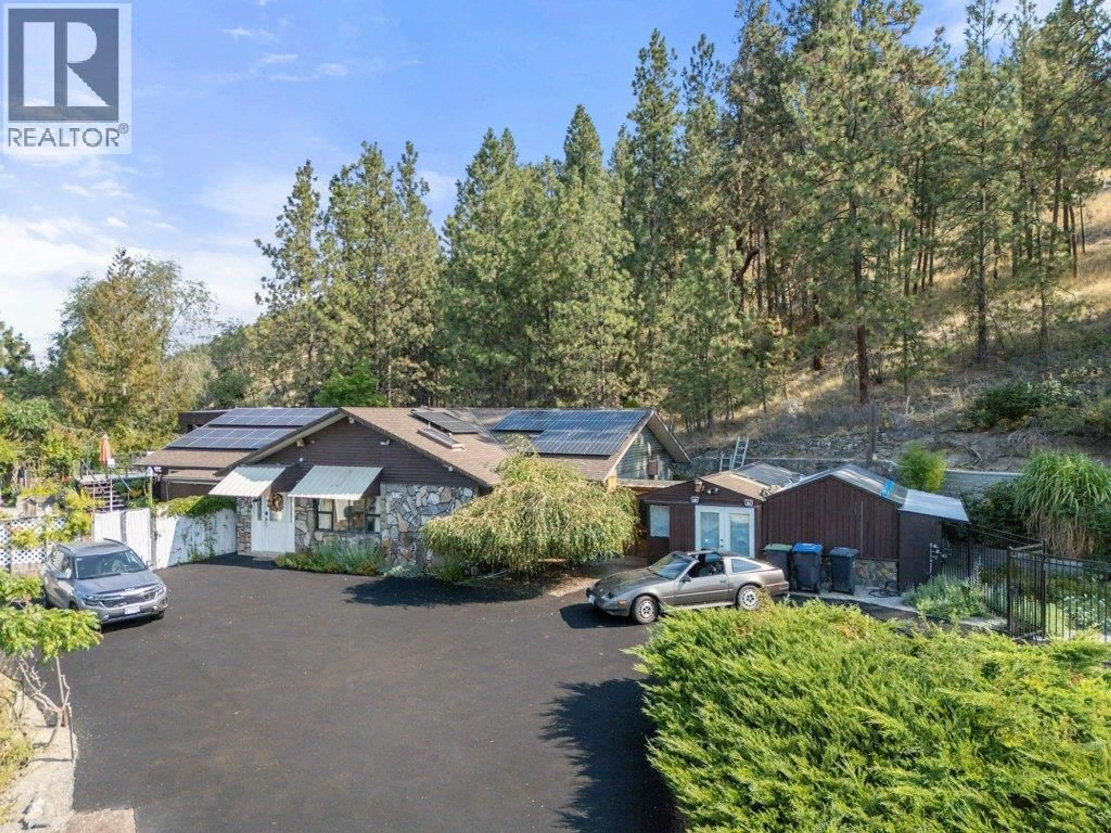 A pic from outside/outdoor area/front of a property/back of a property/a pic from drone, mountain view for 2245 BENNETT ROAD, Kelowna British Columbia V1V2N3