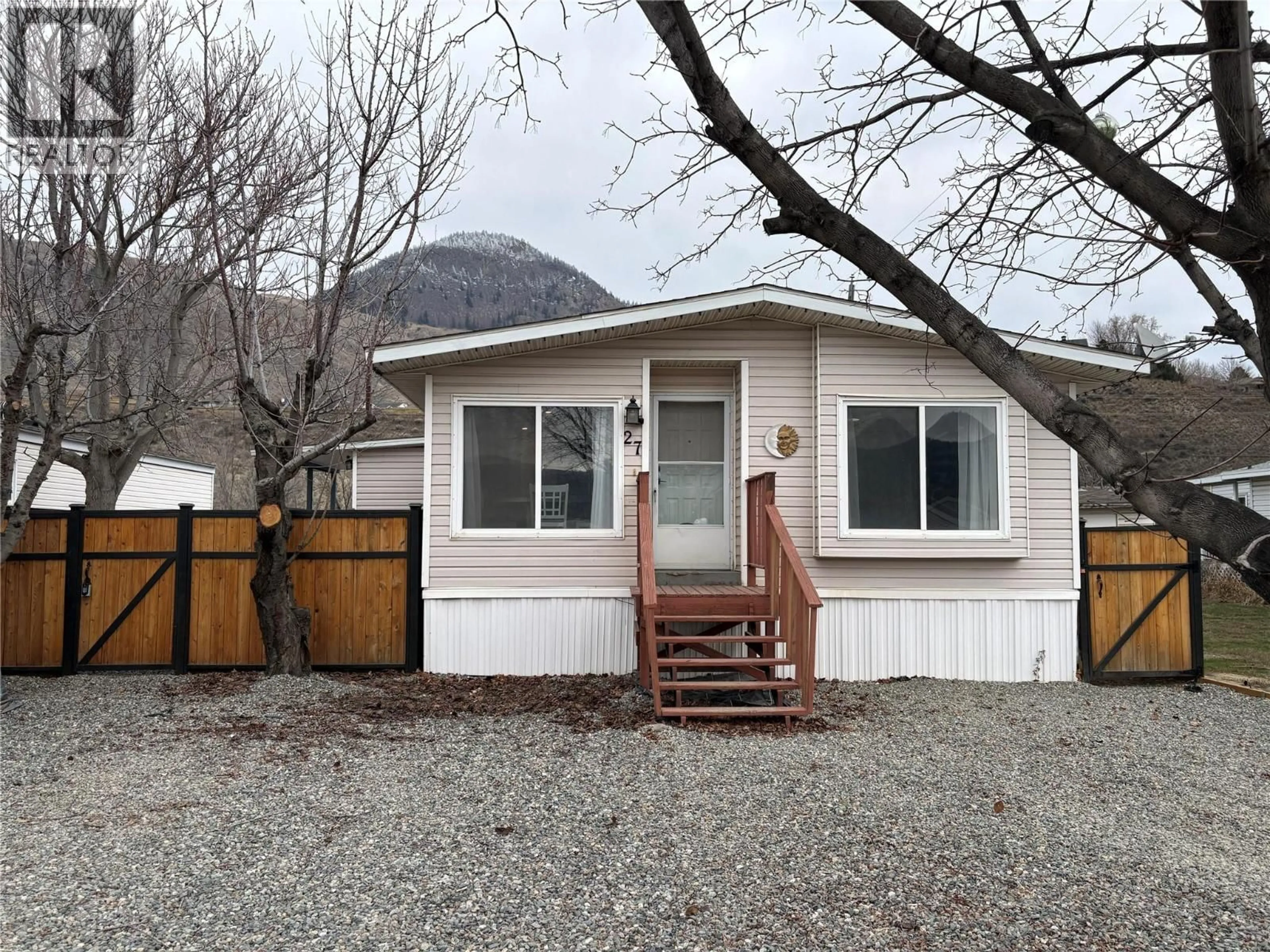Home with vinyl exterior material, mountain view for 27 - 240 G & M ROAD, Kamloops British Columbia V2H1P8
