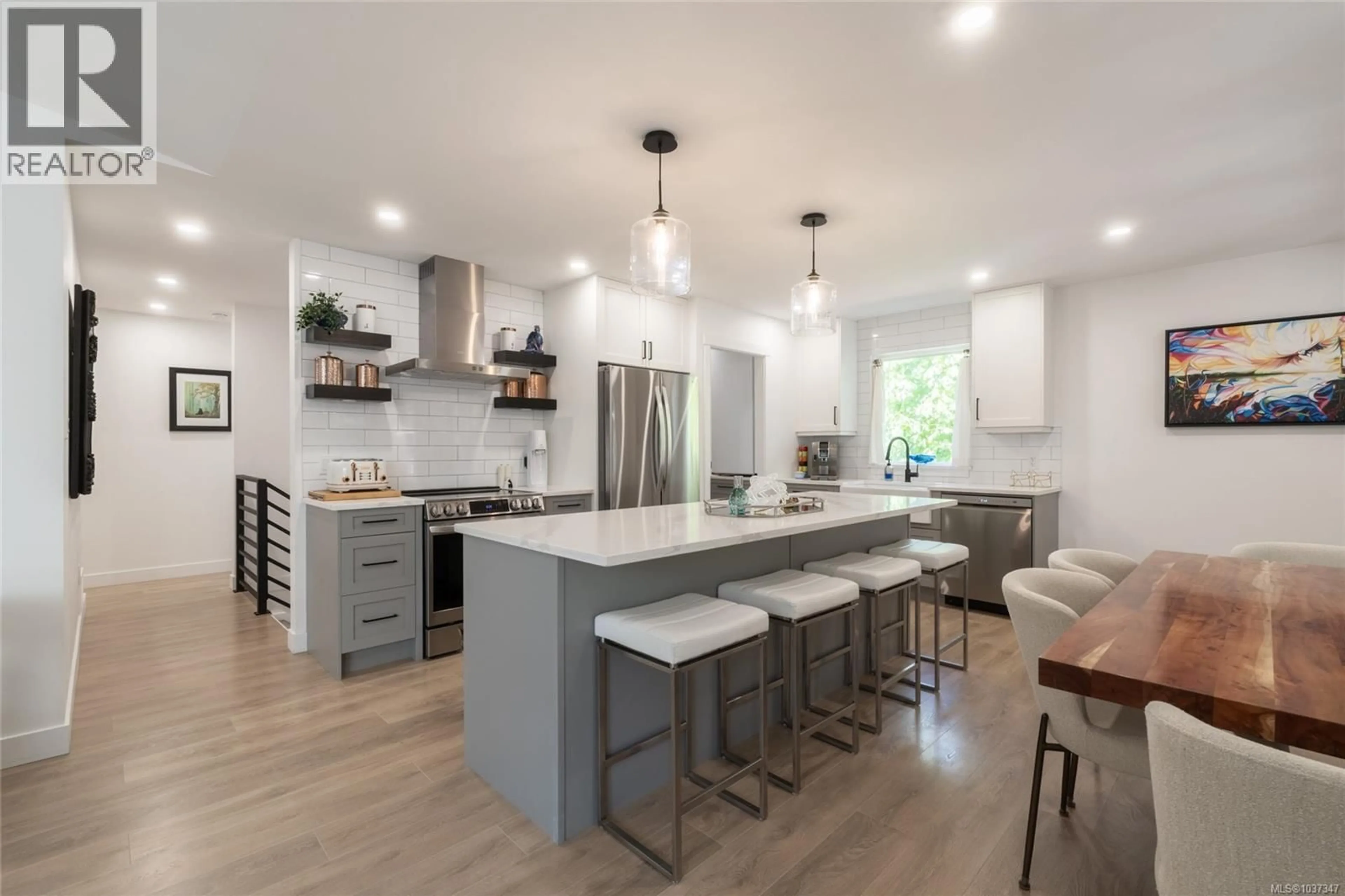 Open concept kitchen, unknown for 104 BURNS PLACE, Ladysmith British Columbia V9G1P8