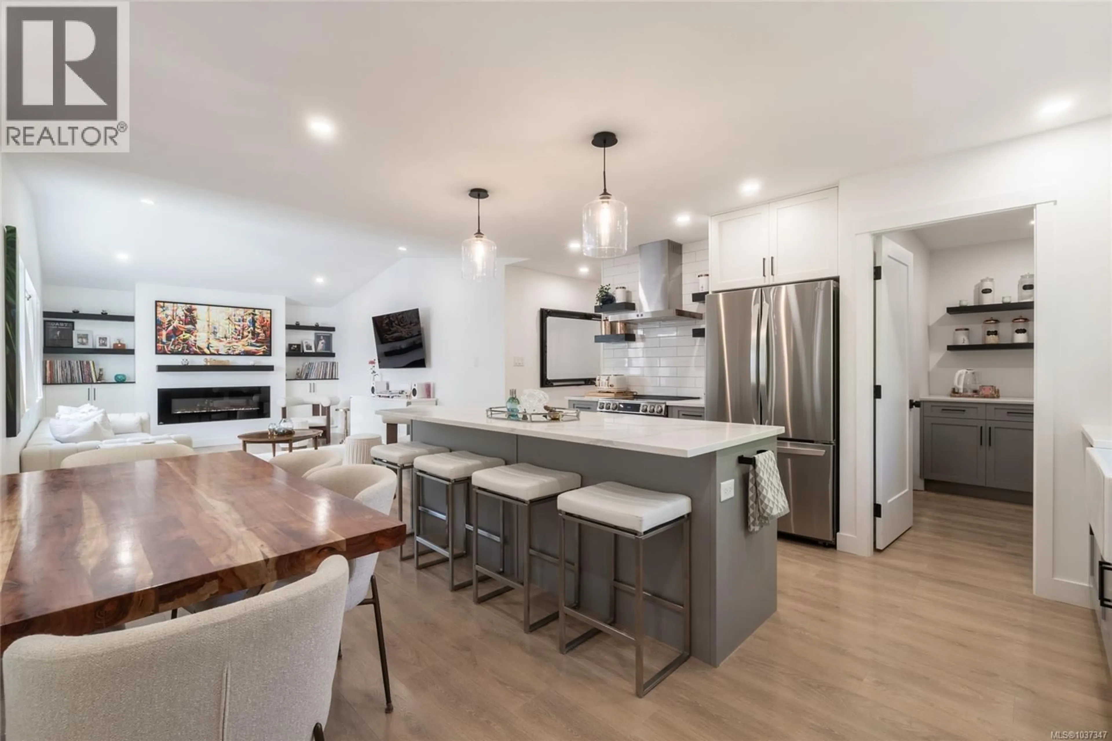 Open concept kitchen, unknown for 104 BURNS PLACE, Ladysmith British Columbia V9G1P8
