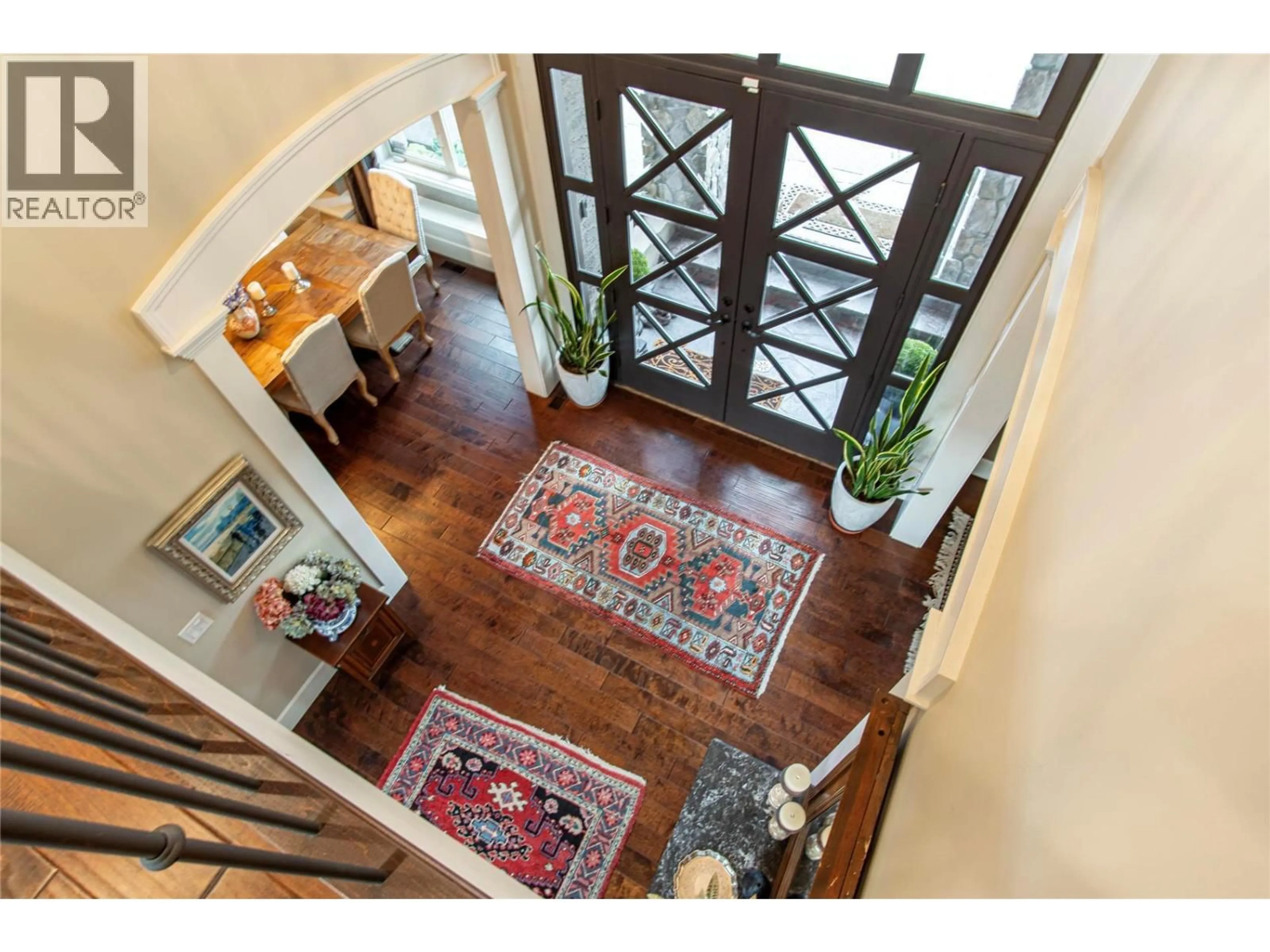 Indoor entryway for 8784 CORTLAND PLACE, Coldstream British Columbia V1B4B8