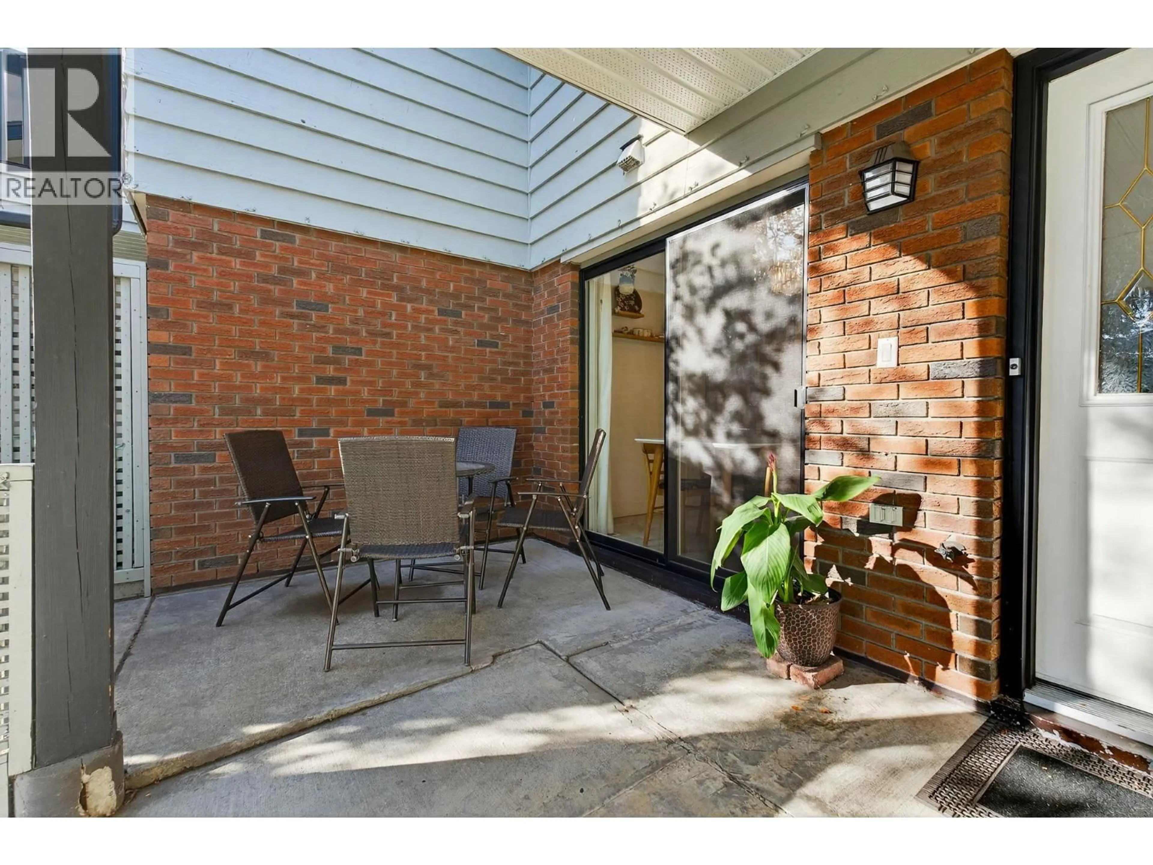 Patio, street for 107 - 1050 SPRINGFIELD ROAD, Kelowna British Columbia V1Y8J7