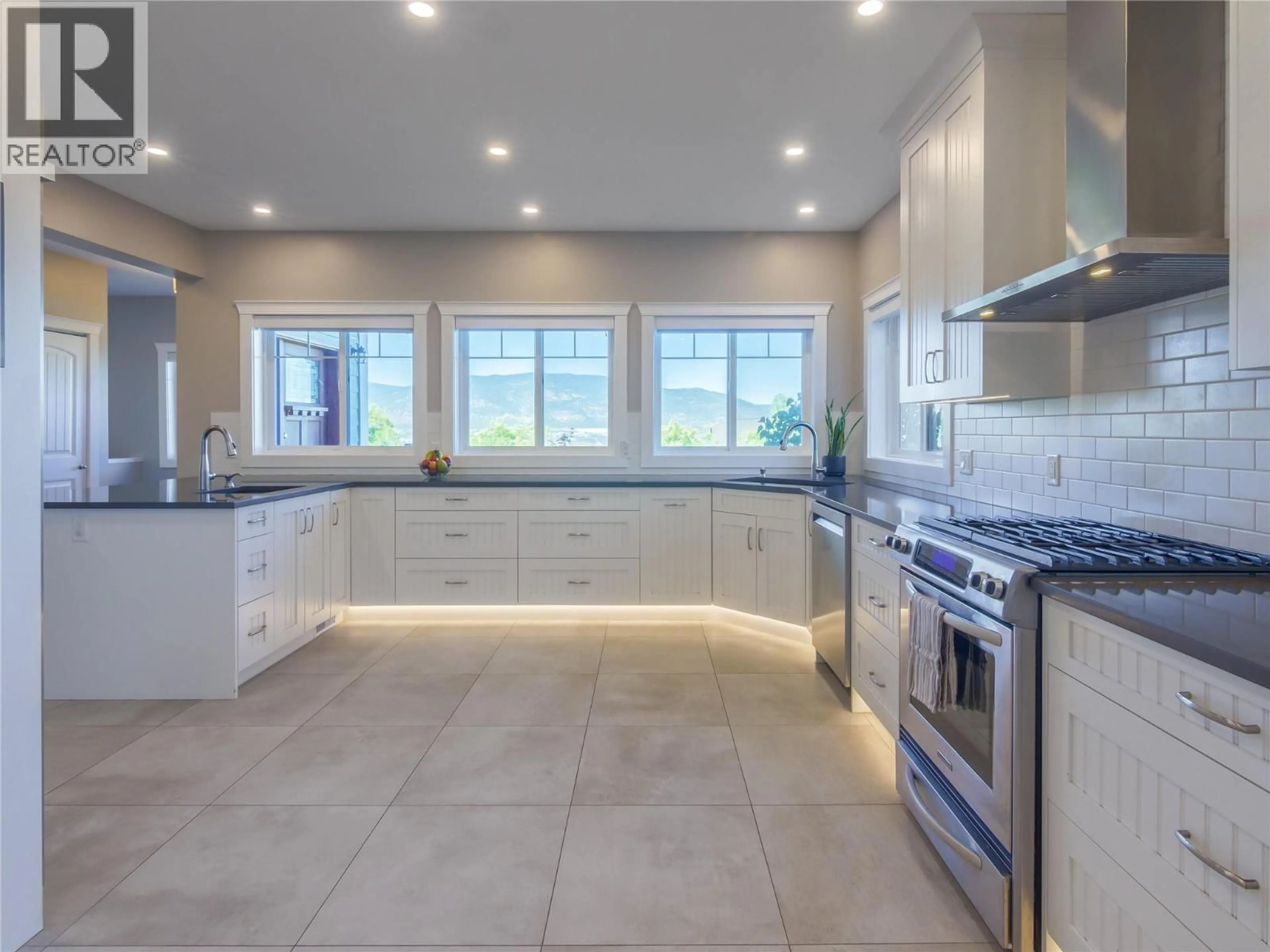 Contemporary kitchen, ceramic/tile floor for 2478 EVERGREEN DRIVE, Penticton British Columbia V2A9C7