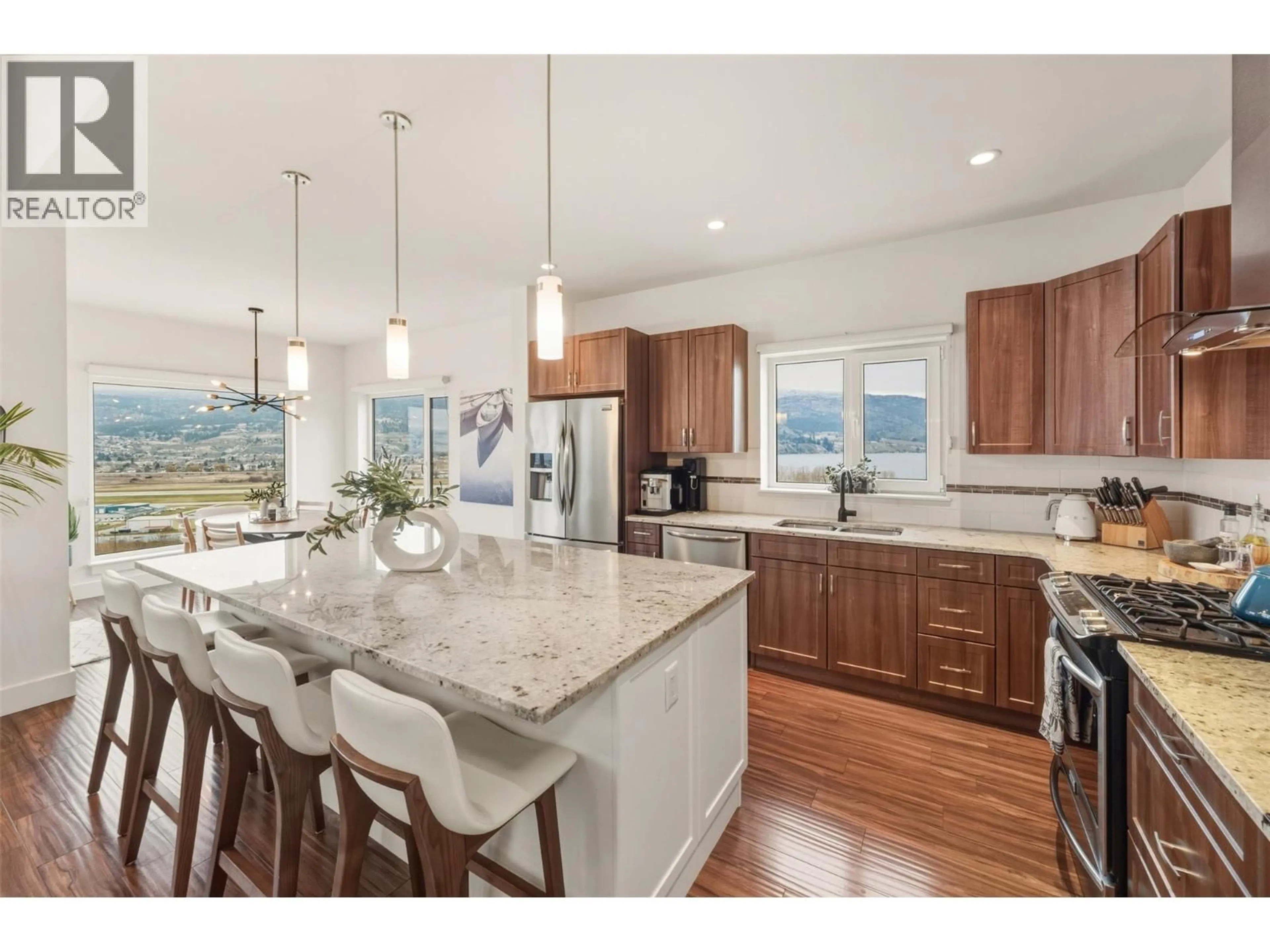 Open concept kitchen, unknown for 118 VIEW PLACE, Penticton British Columbia V2A0A6