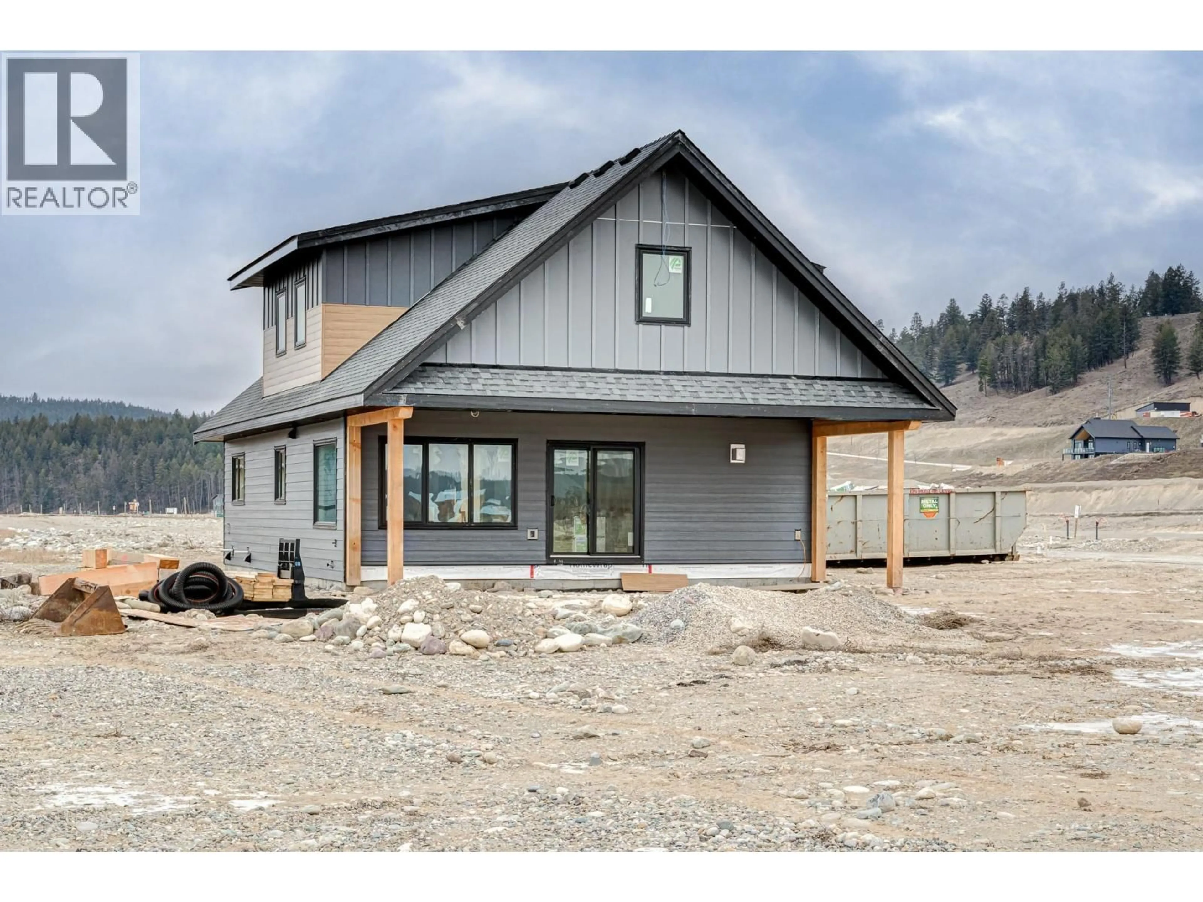 Home with vinyl exterior material, building for 1670 CRYSTAL LOOP DRIVE, Lake Koocanusa British Columbia V0B1T4