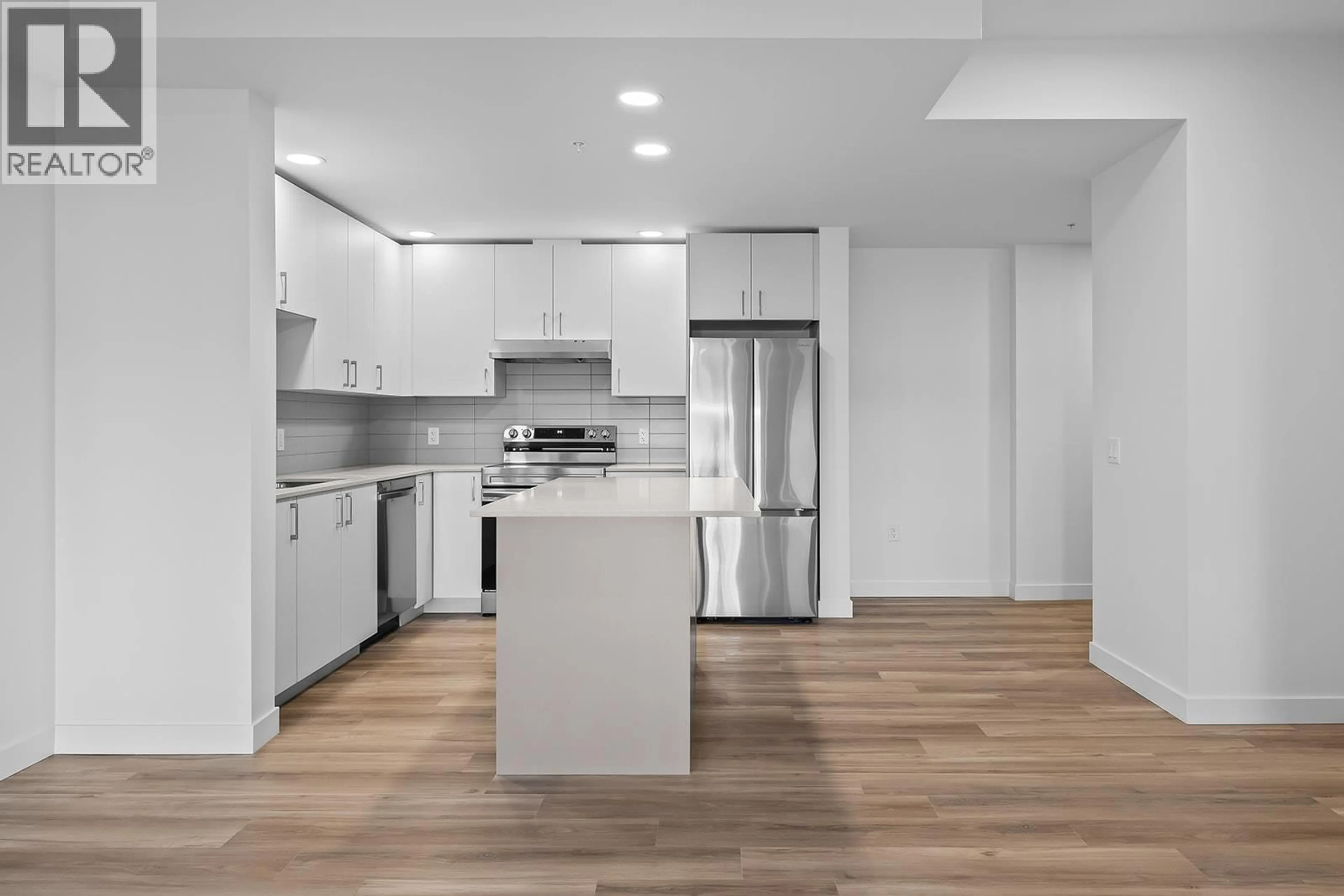 Unknown for 105 - 1111 FROST ROAD, Kelowna British Columbia V1W0G7