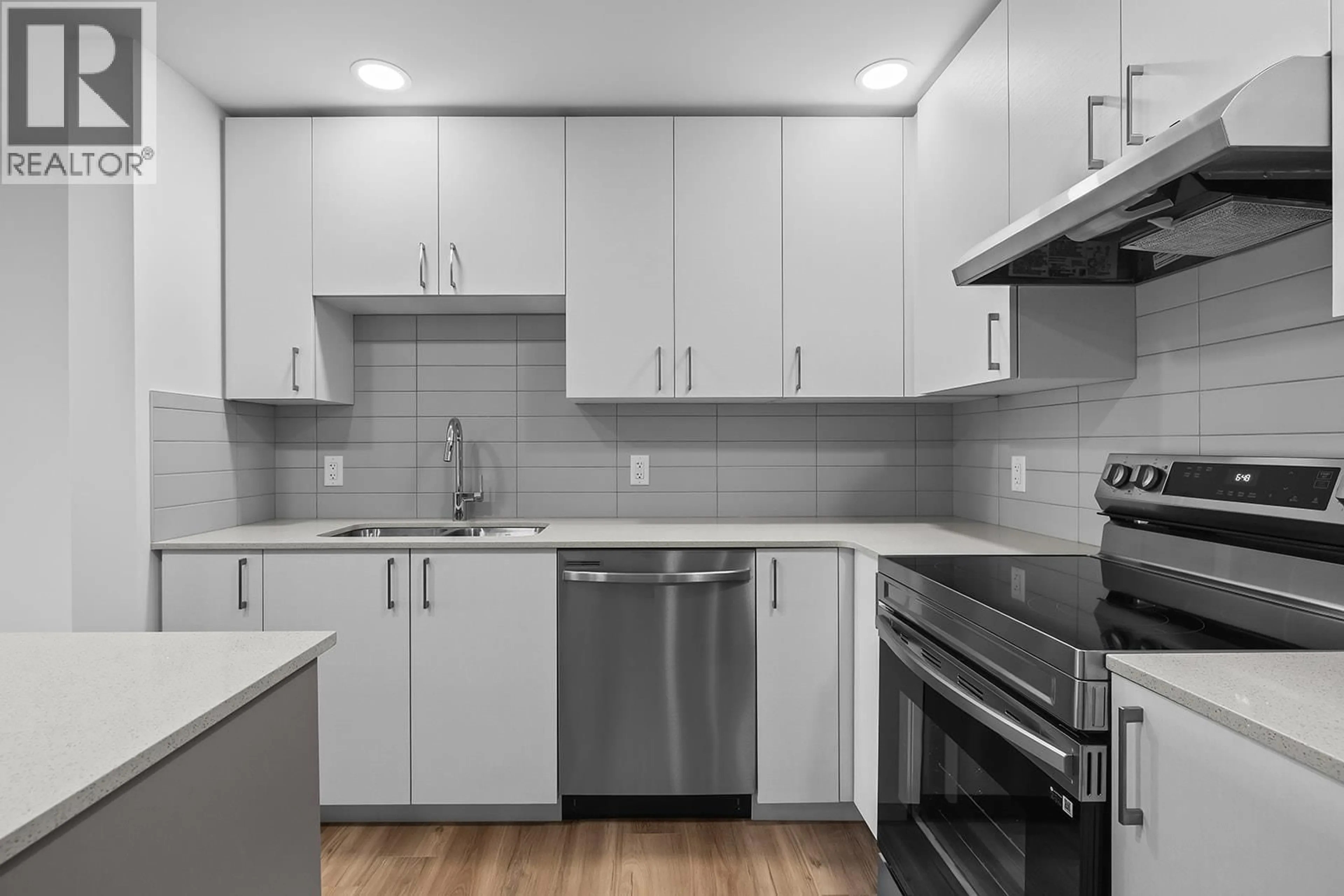 Standard kitchen, unknown for 105 - 1111 FROST ROAD, Kelowna British Columbia V1W0G7