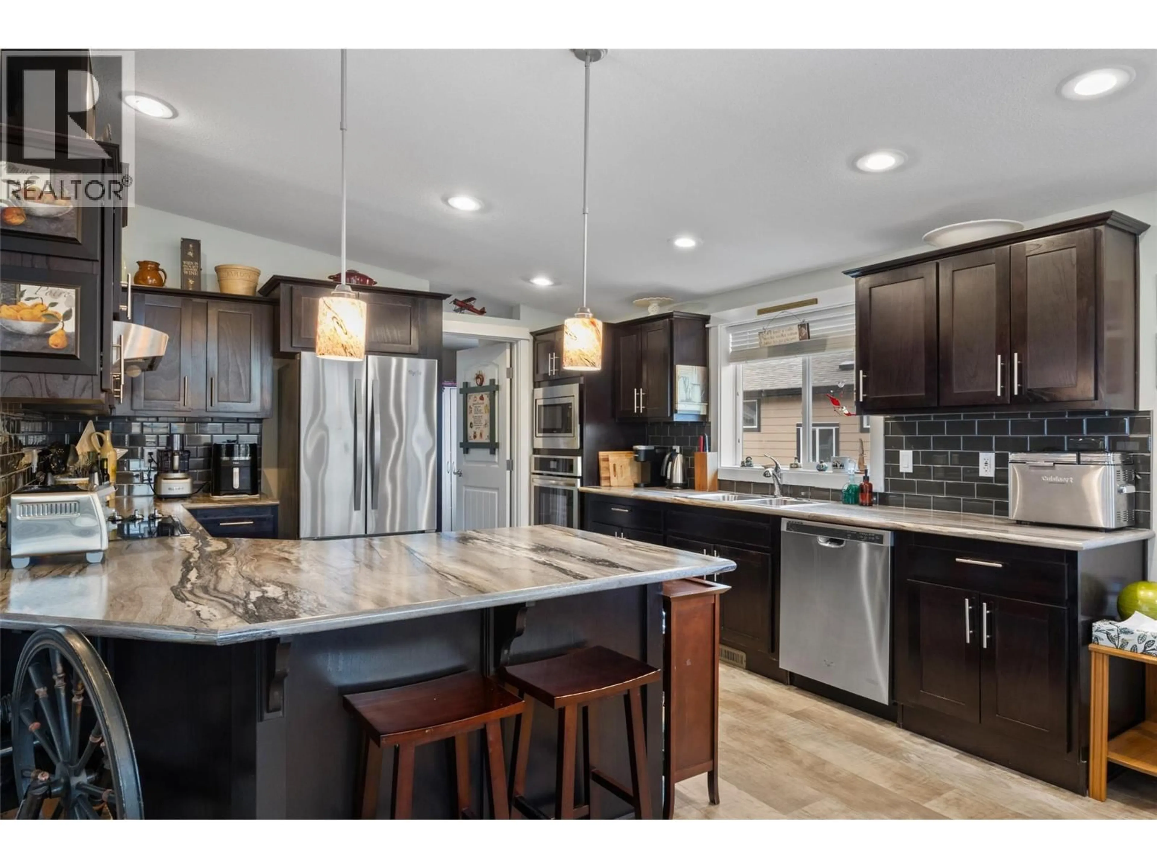 Open concept kitchen, unknown for 44 - 712 SHUSWAP ROAD EAST, Kamloops British Columbia V2H0C8