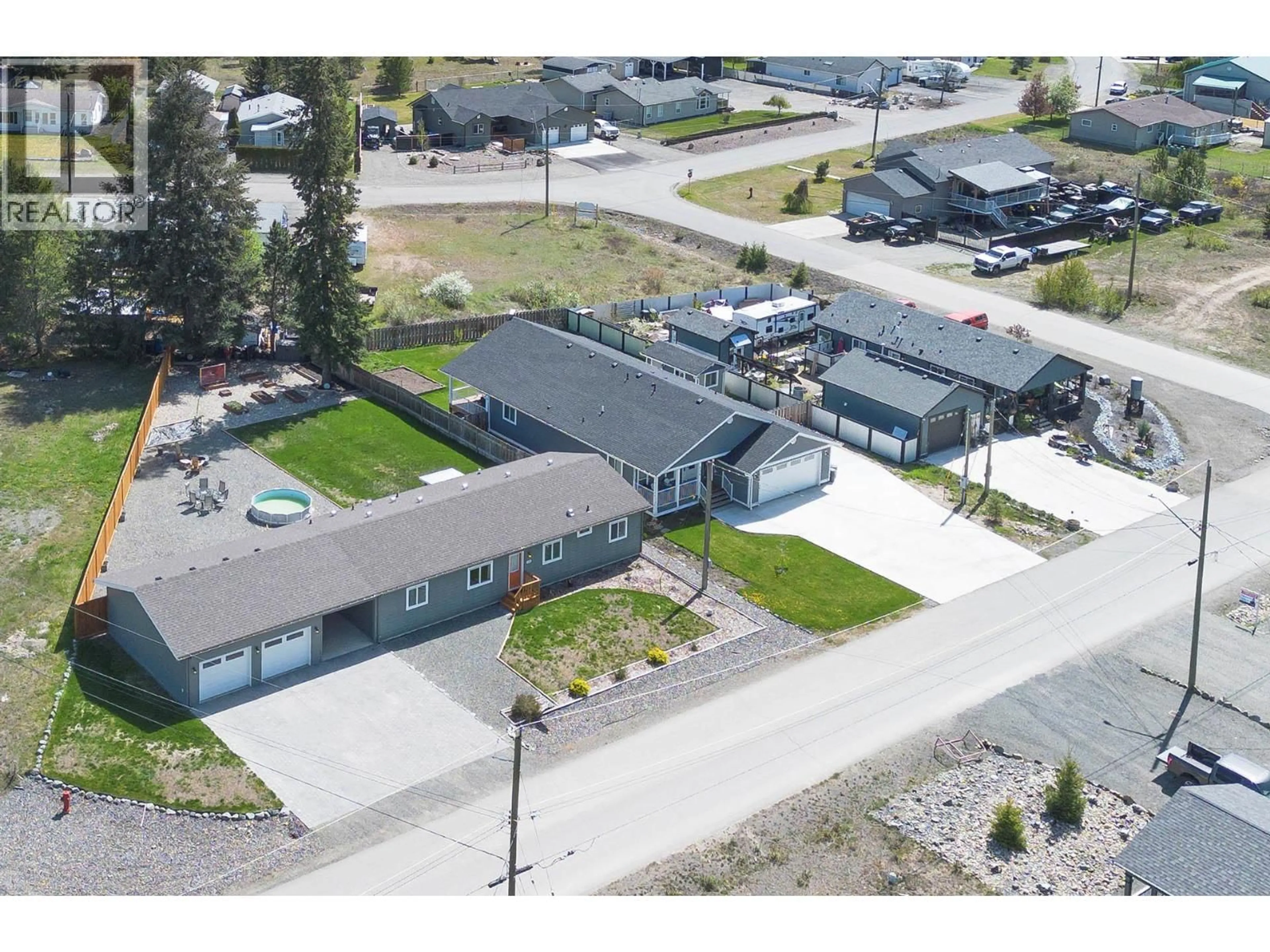 A pic from outside/outdoor area/front of a property/back of a property/a pic from drone, unknown for 440 SISKA DRIVE, Barriere British Columbia V0E1E0