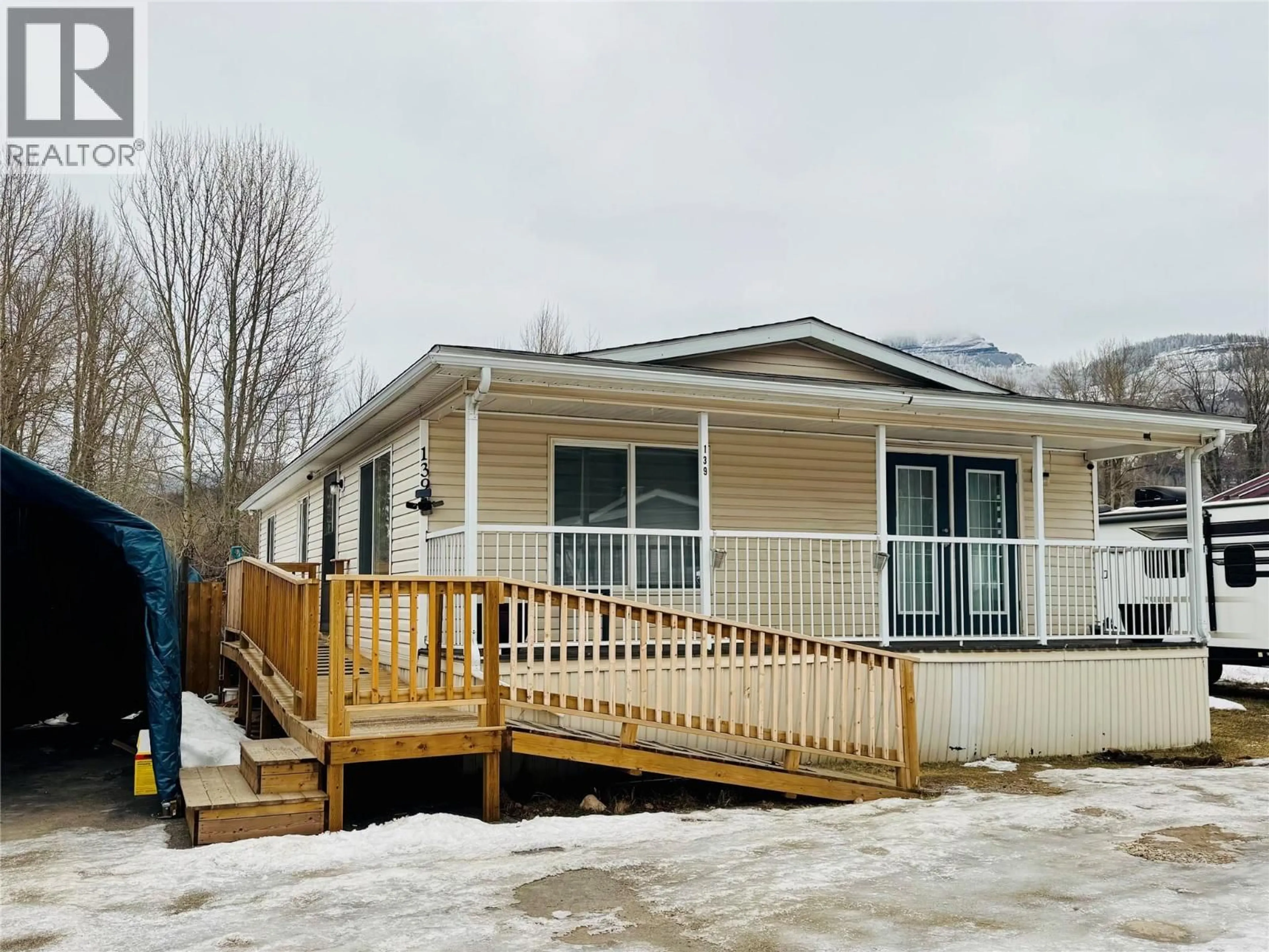 Home with vinyl exterior material, street for 139 - 100 ASPEN DRIVE, Sparwood British Columbia V0B2G0