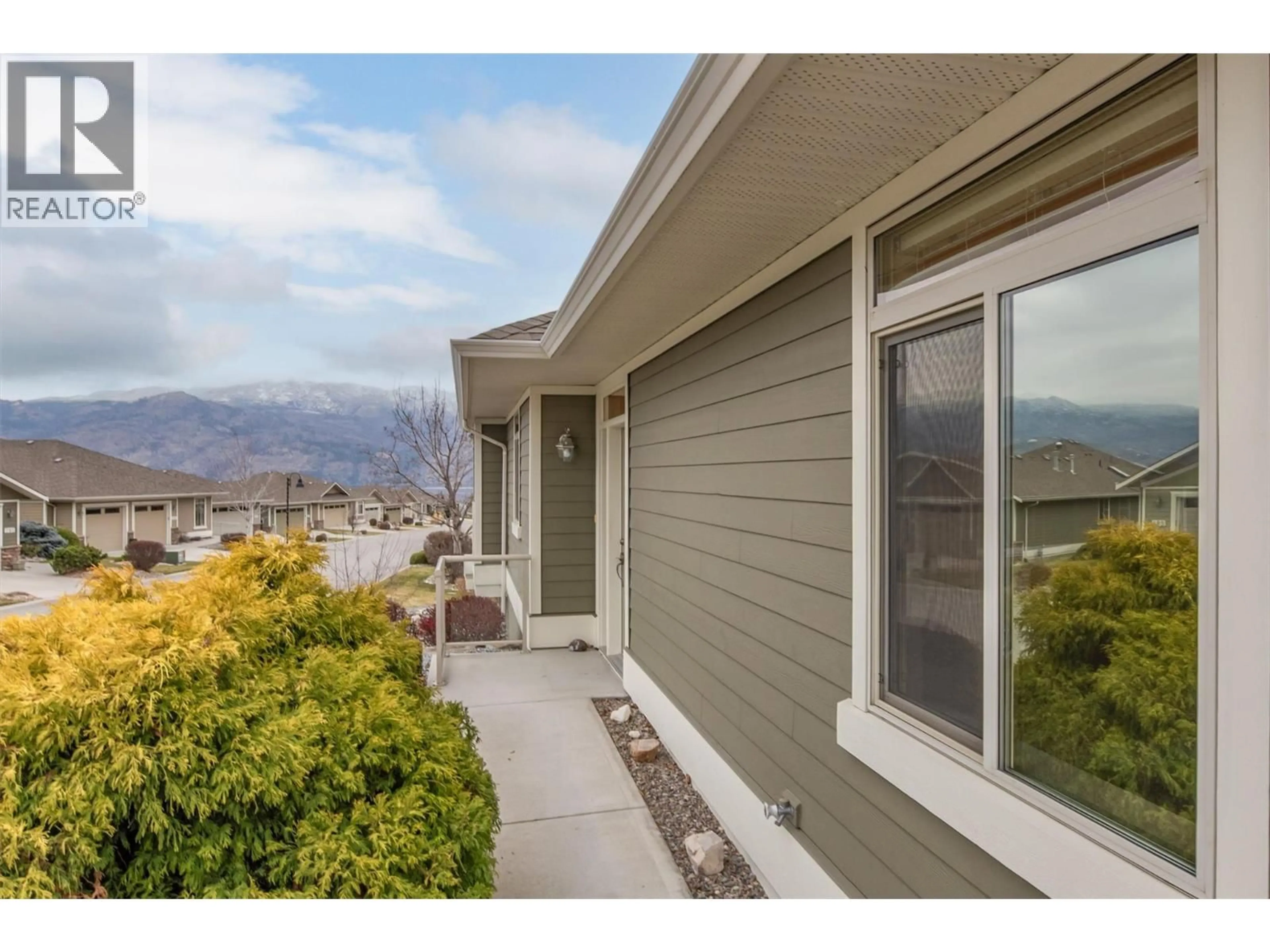 Home with vinyl exterior material, mountain view for 135 - 4035 GELLATLY ROAD SOUTH, West Kelowna British Columbia V4T1R7