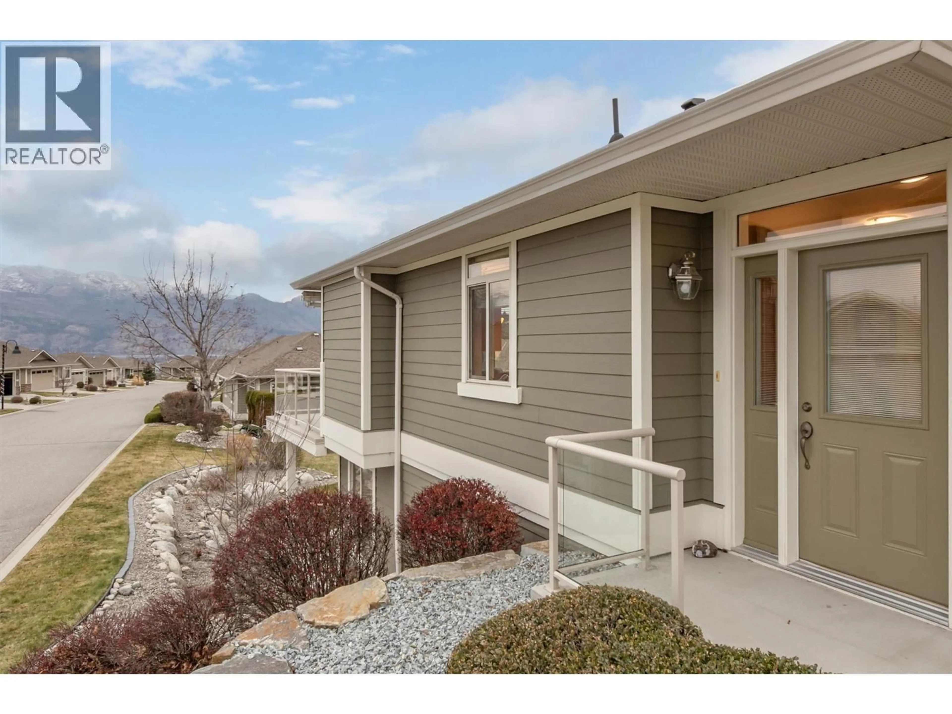 Home with vinyl exterior material, mountain view for 135 - 4035 GELLATLY ROAD SOUTH, West Kelowna British Columbia V4T1R7