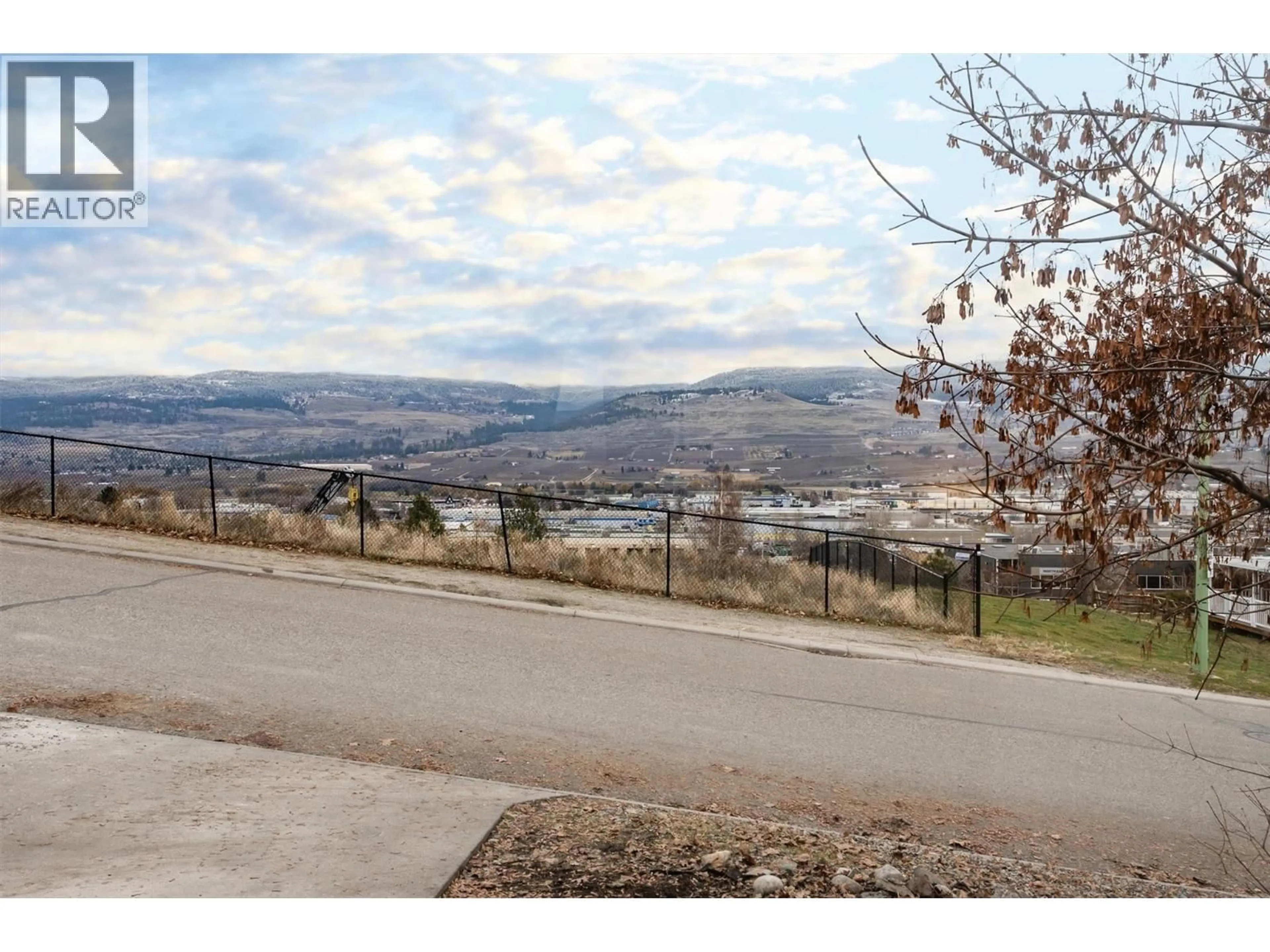 A pic from outside/outdoor area/front of a property/back of a property/a pic from drone, mountain view for 151 - 2550 HOLLYWOOD ROAD NORTH, Kelowna British Columbia V1V2S6