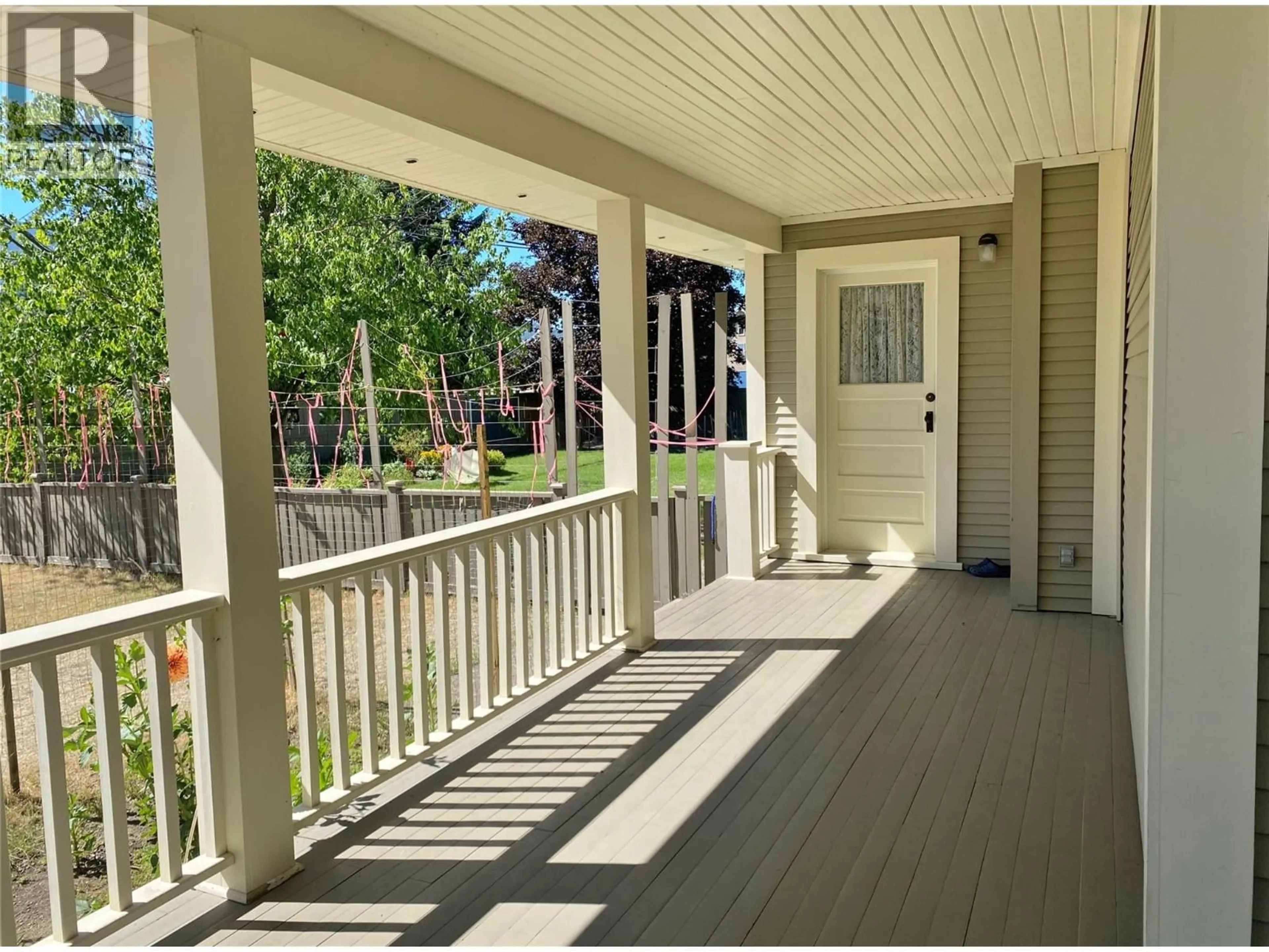 Patio, street for 7251 6TH STREET, Grand Forks British Columbia V0H1H0