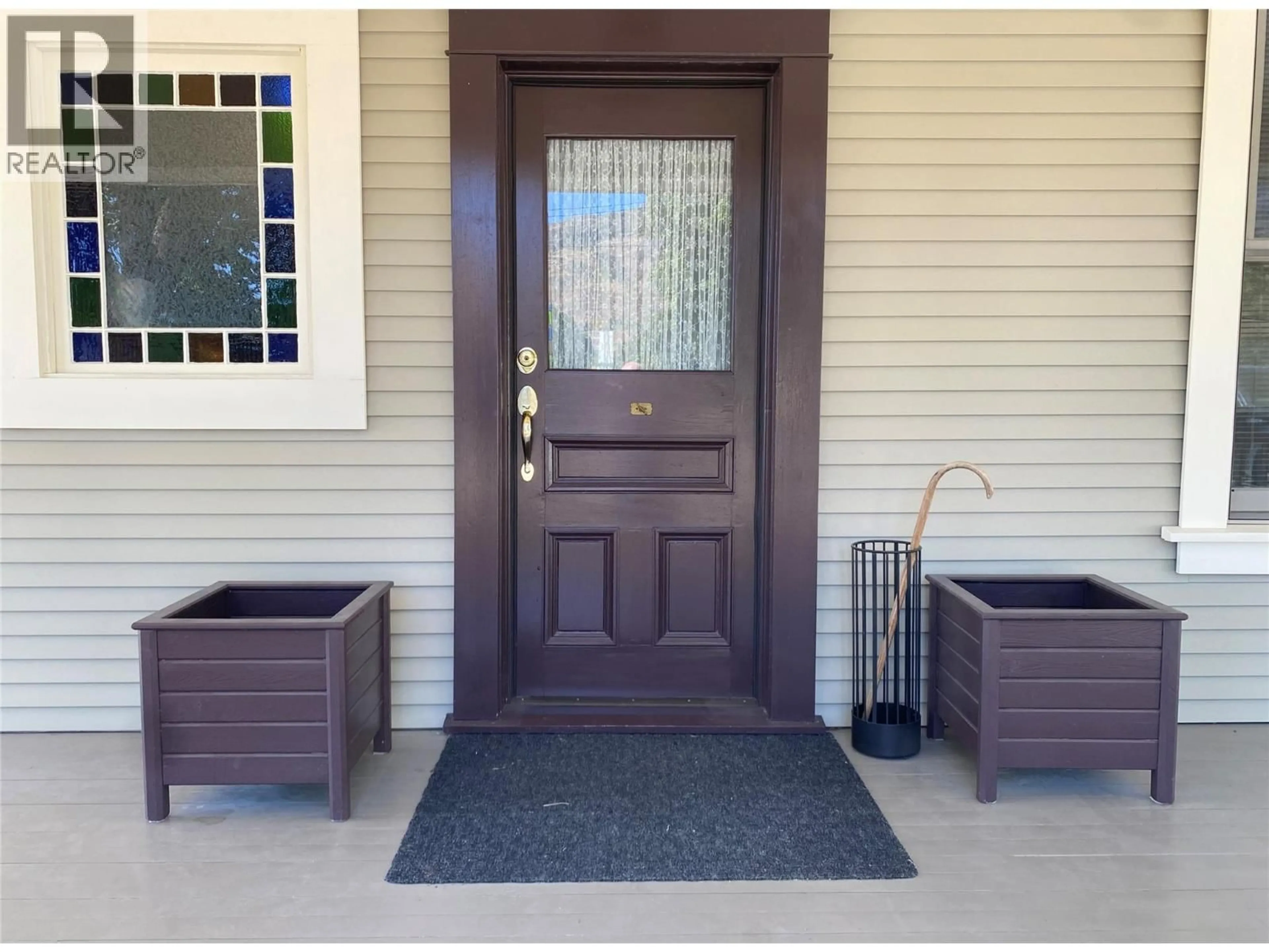 Indoor entryway for 7251 6TH STREET, Grand Forks British Columbia V0H1H0