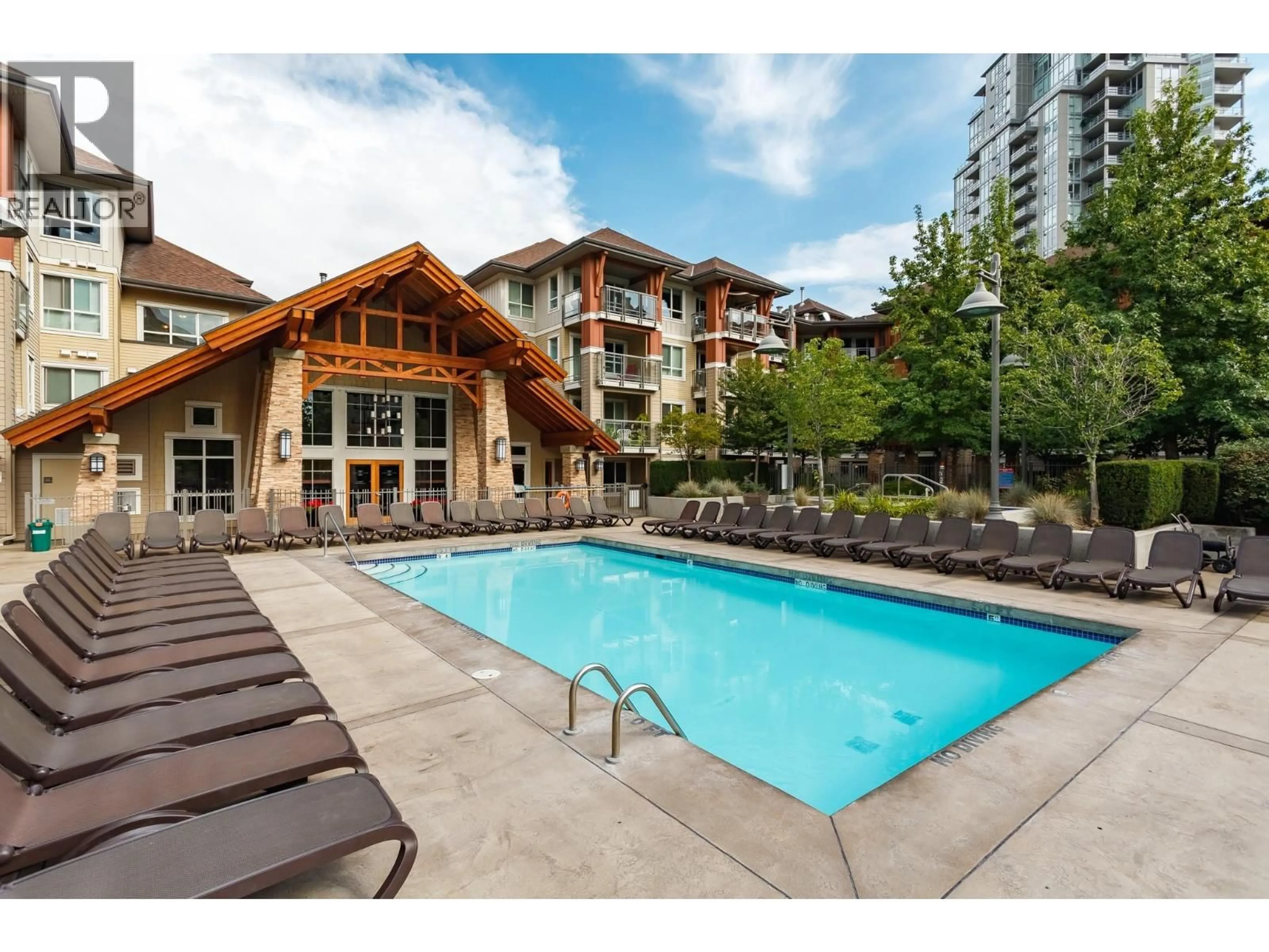 Pool for 123 - 1099 SUNSET DRIVE, Kelowna British Columbia V1Y9Z2