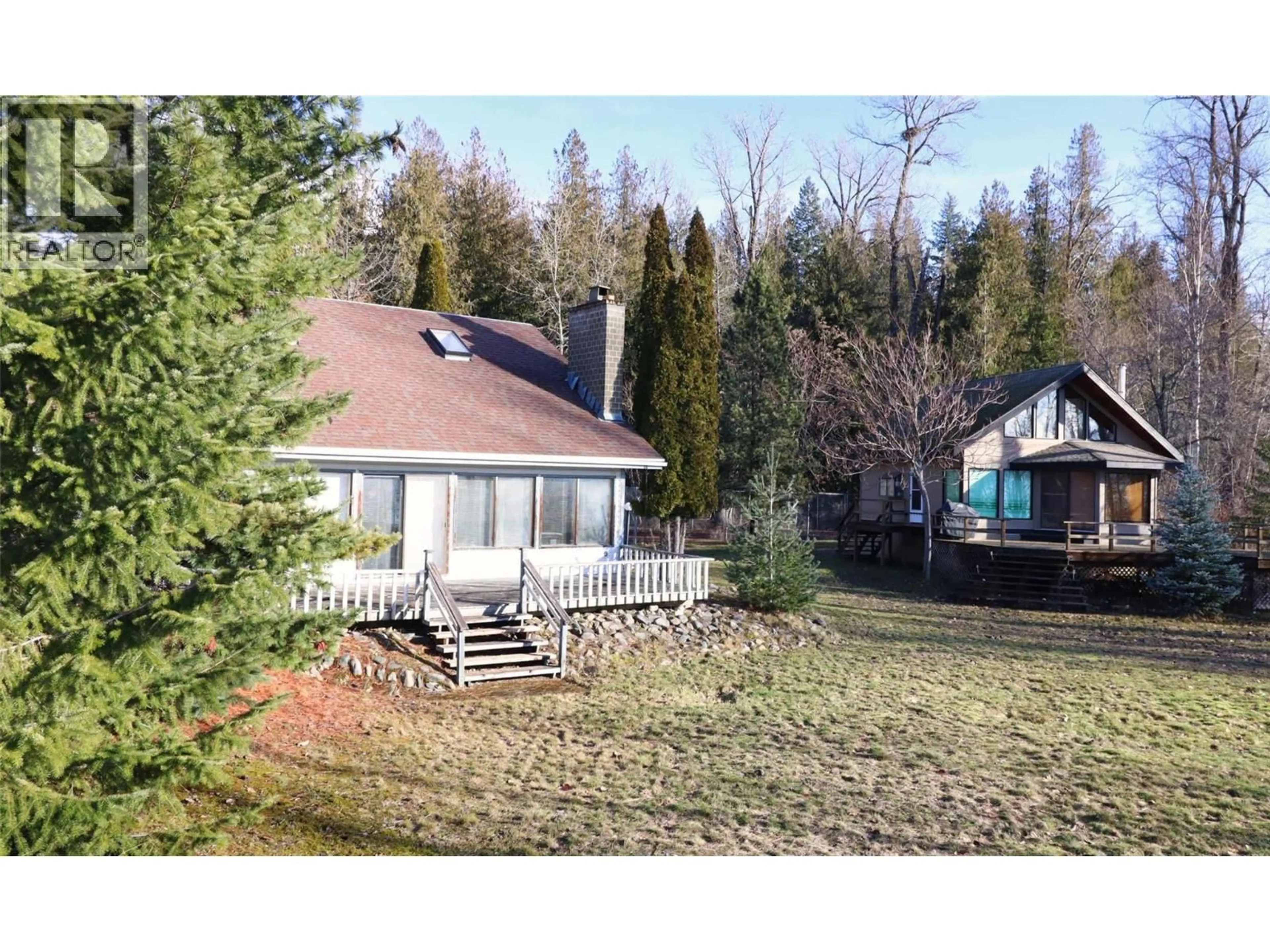 A pic from outside/outdoor area/front of a property/back of a property/a pic from drone, unknown for 6884 SQUILAX-ANGLEMONT ROAD, Magna Bay British Columbia V0E1M7